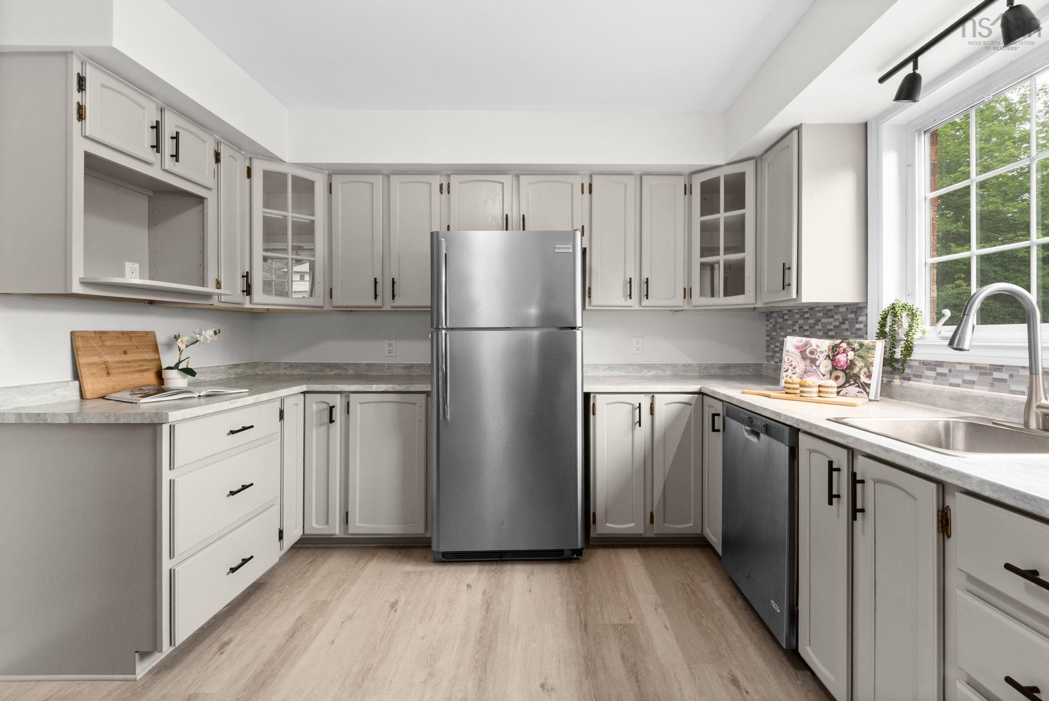 $448,800.00: 7 Baron Court, Cole Harbour