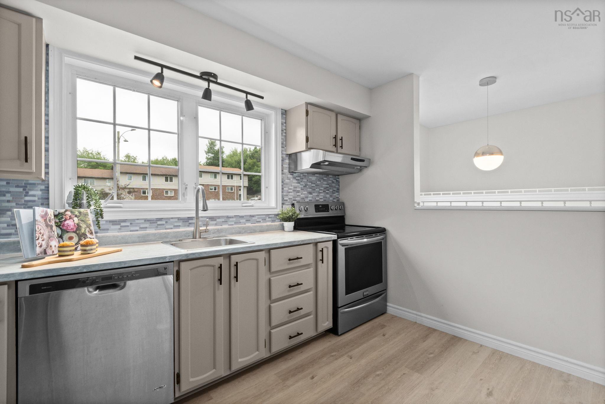 $448,800.00: 7 Baron Court, Cole Harbour