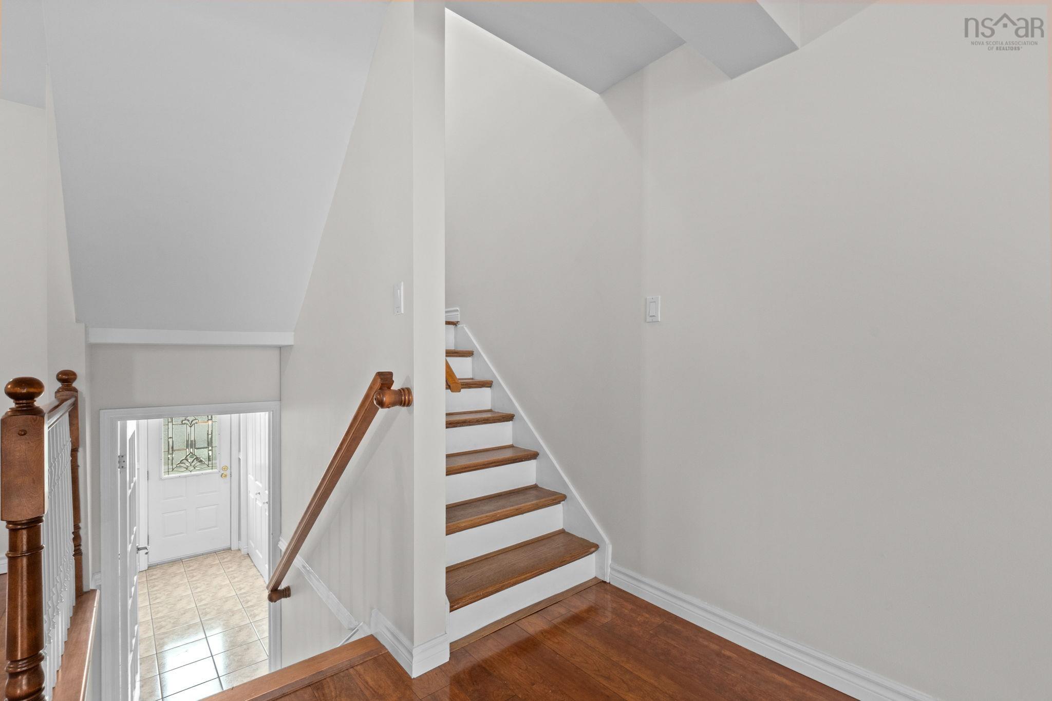 $448,800.00: 7 Baron Court, Cole Harbour