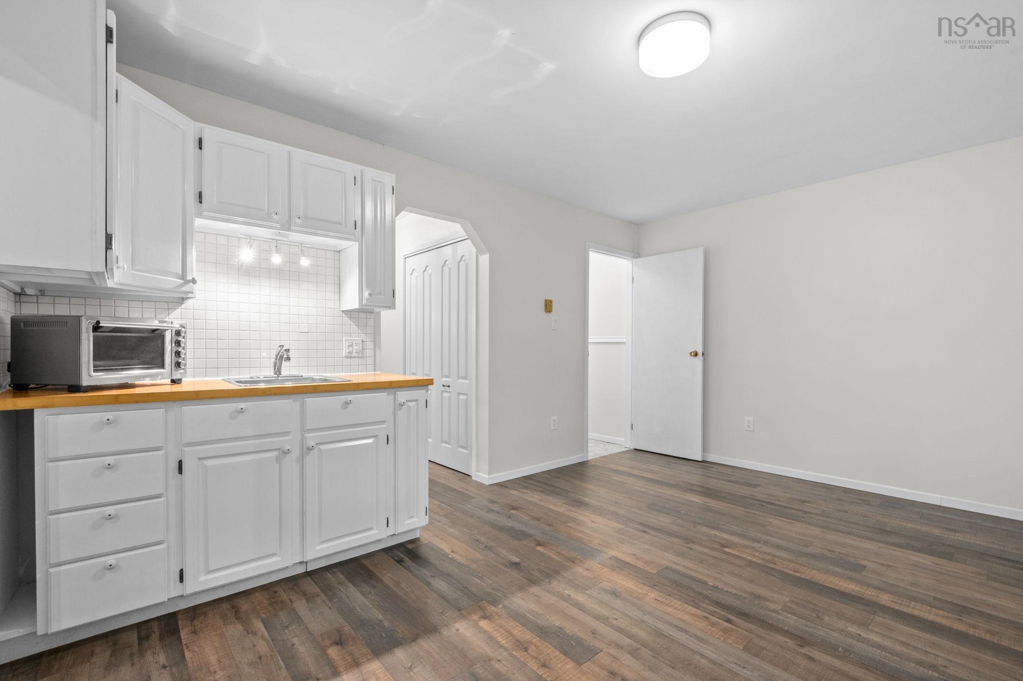 $448,800.00: 7 Baron Court, Cole Harbour