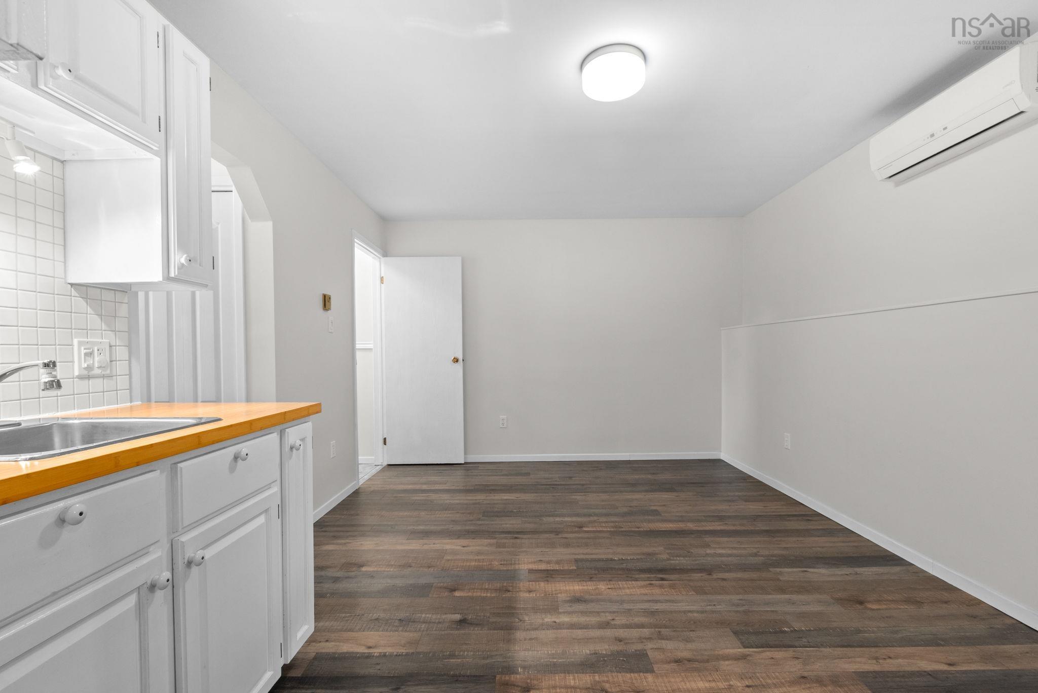 $448,800.00: 7 Baron Court, Cole Harbour