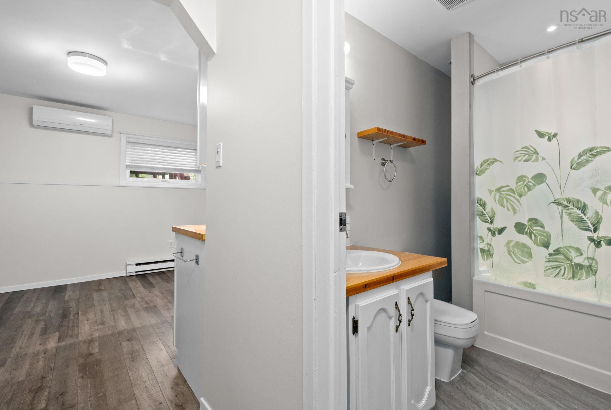 $448,800.00: 7 Baron Court, Cole Harbour