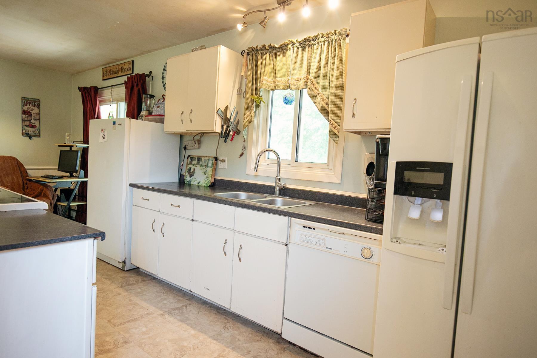 $184,900.00: 39 Rogers Avenue, Amherst