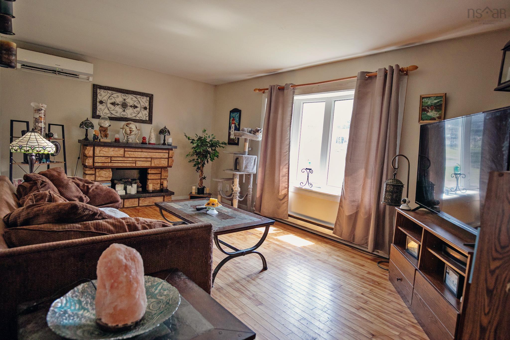 $184,900.00: 39 Rogers Avenue, Amherst