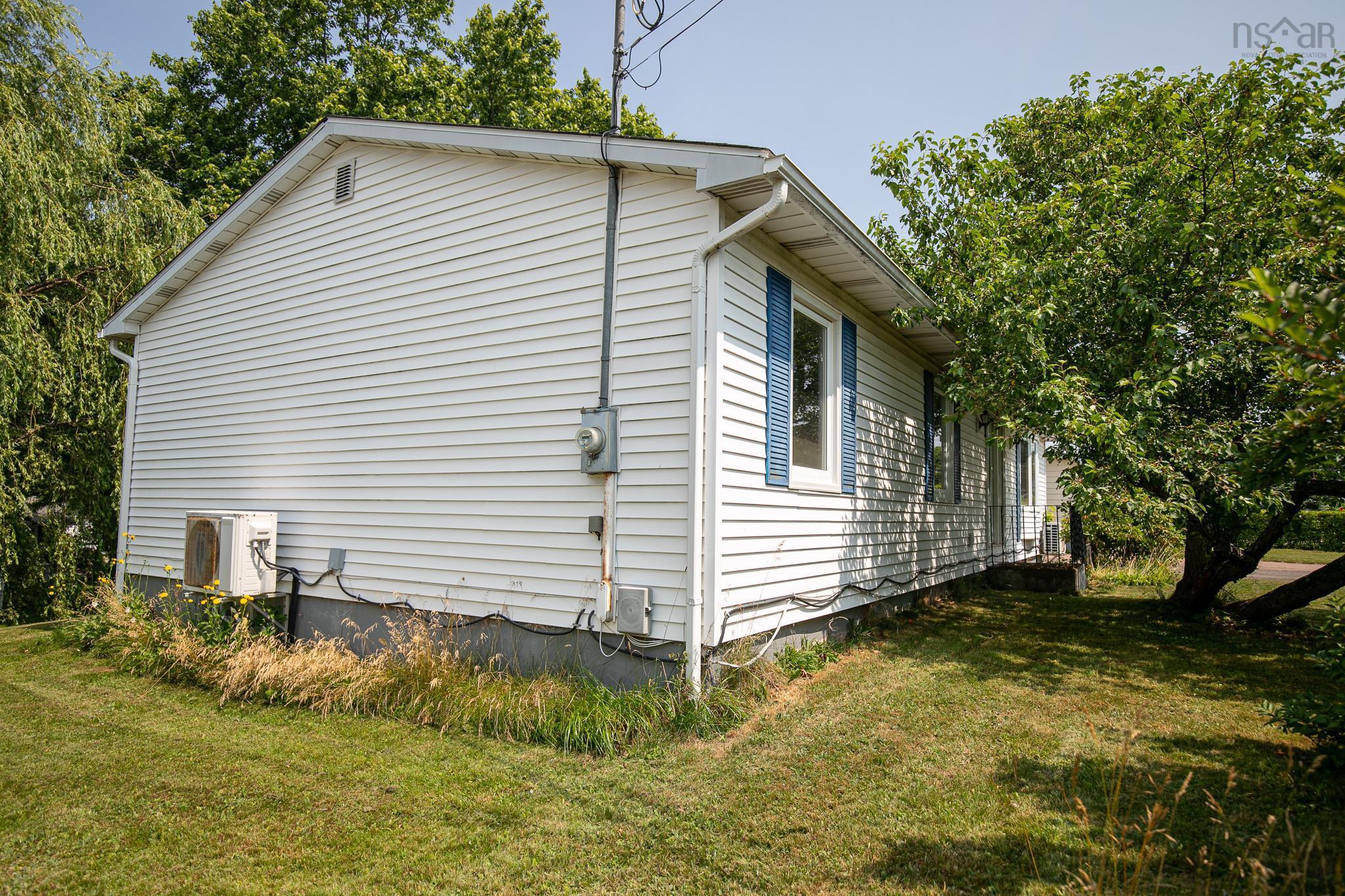 $184,900.00: 39 Rogers Avenue, Amherst