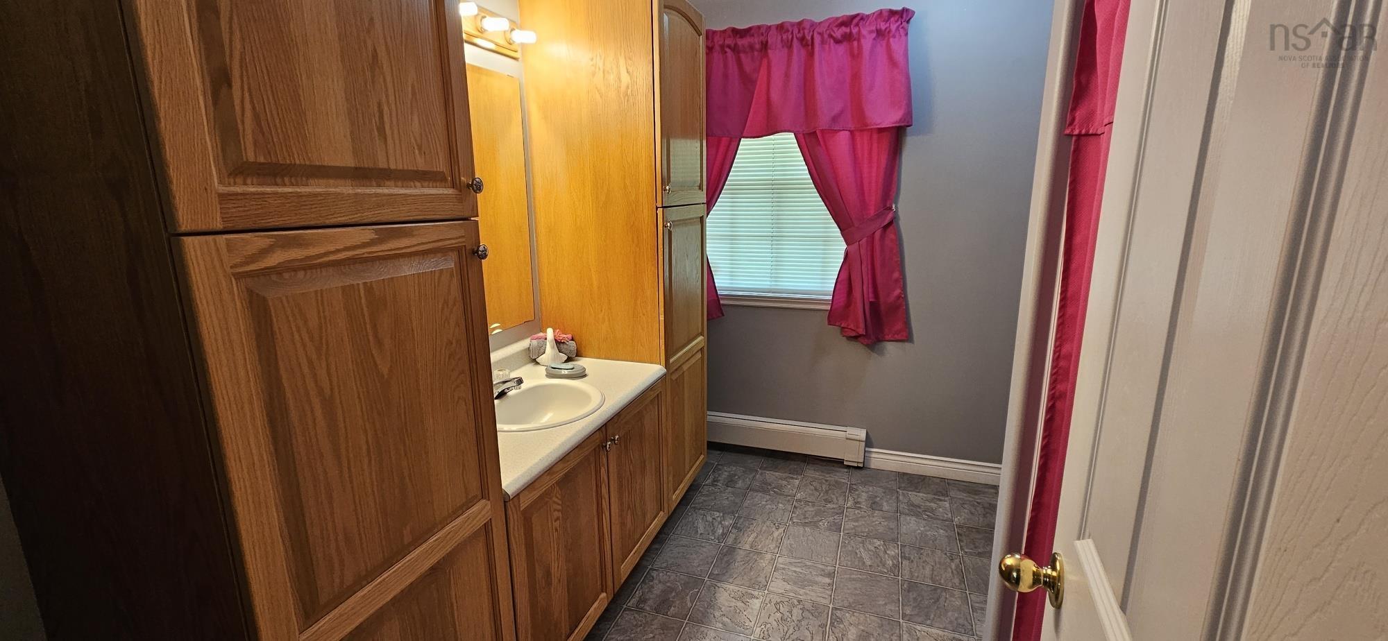 $499,999.00: 78 Meadowsweet Road, Middle Sackville