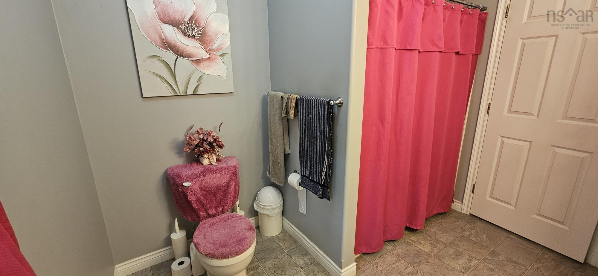 $499,999.00: 78 Meadowsweet Road, Middle Sackville