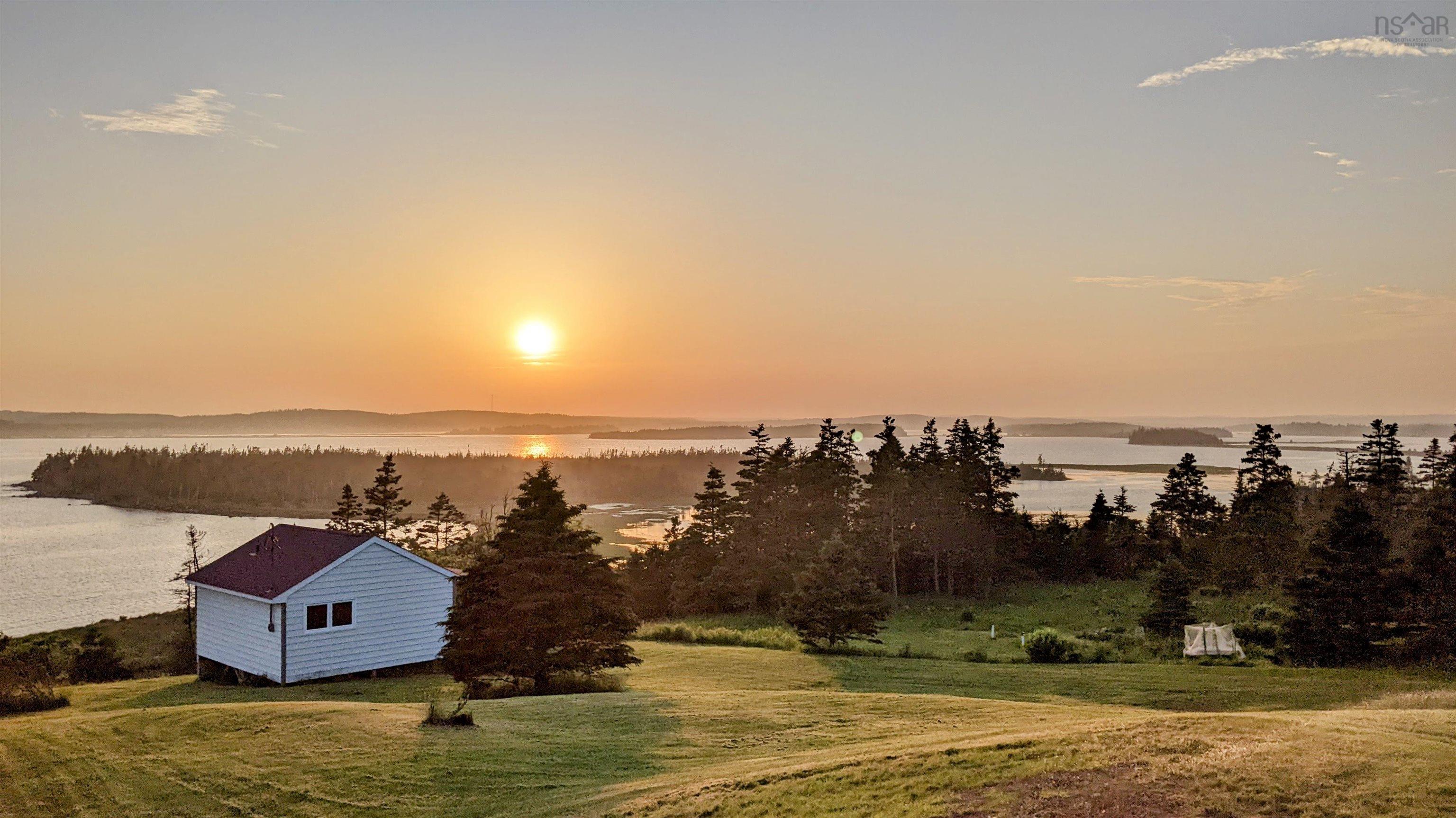 $699,500.00: 55 Whos Hill Road, Lower East Chezzetcook