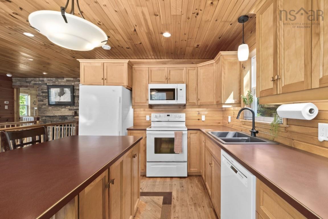 $499,900.00: 115 Springfield Lake Road, Middle Sackville