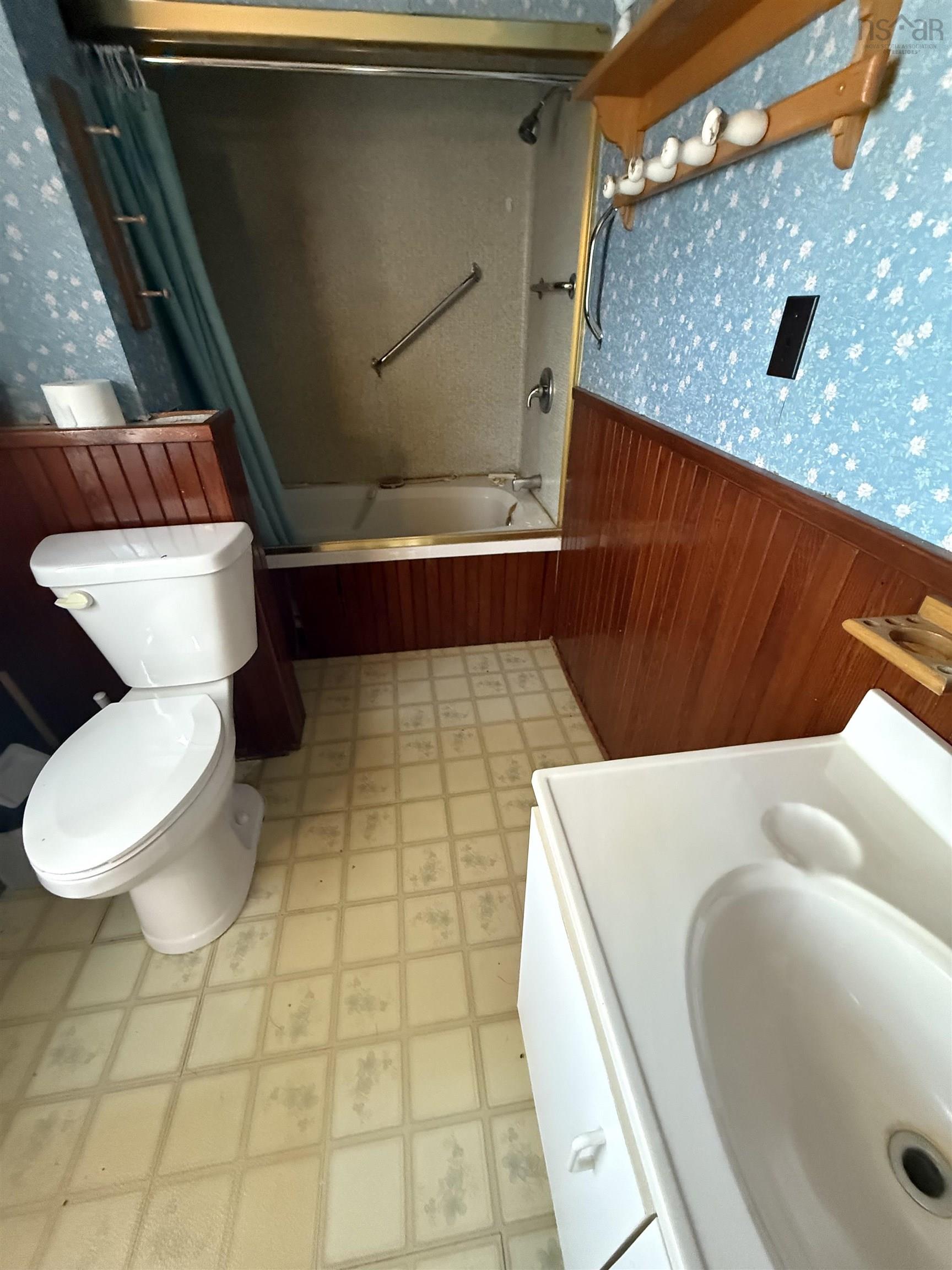 $599,000.00: 6672 Highway 332, Upper Lahave