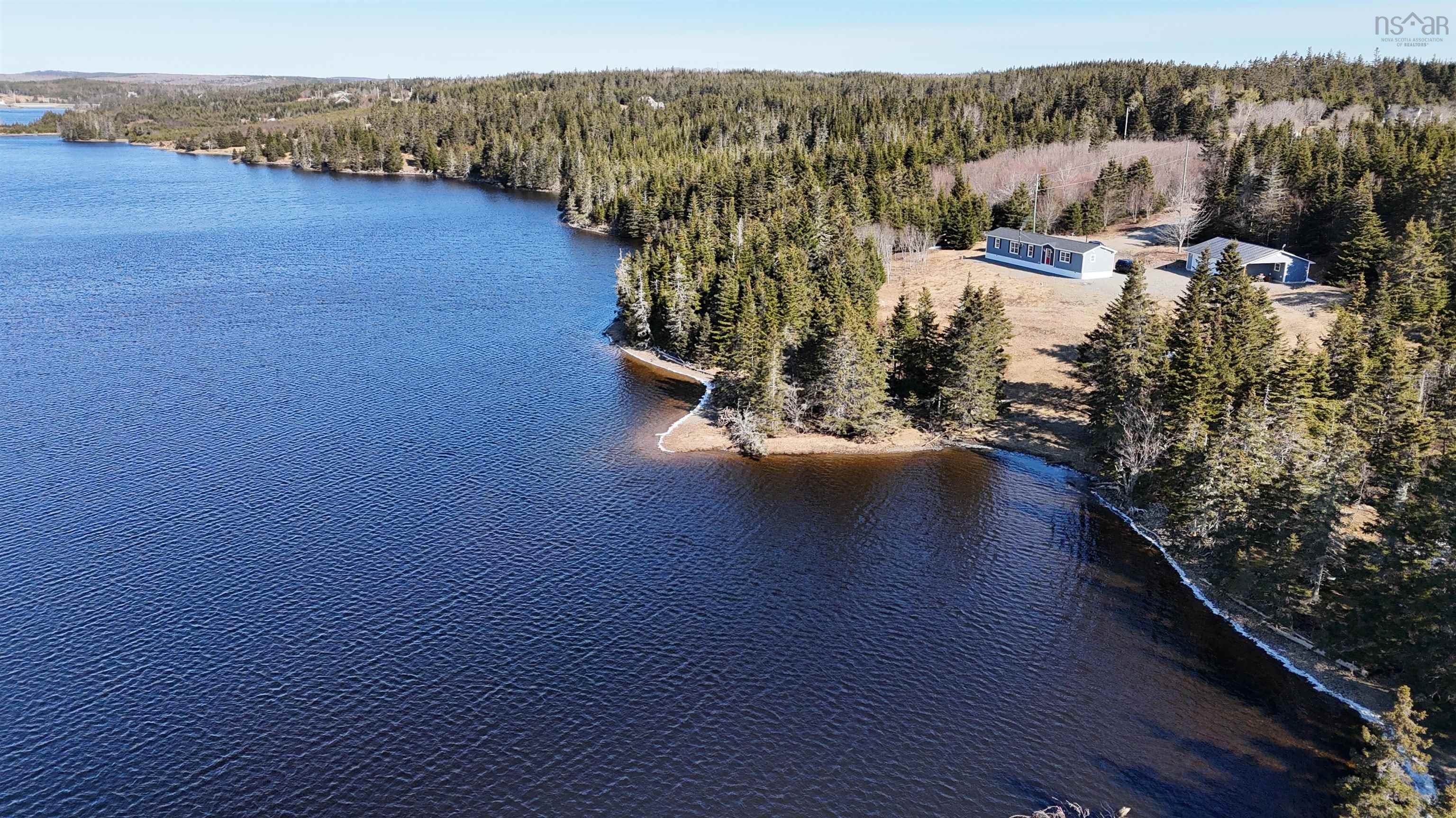 $419,000.00: 290 Eastside Grand River, Grand River