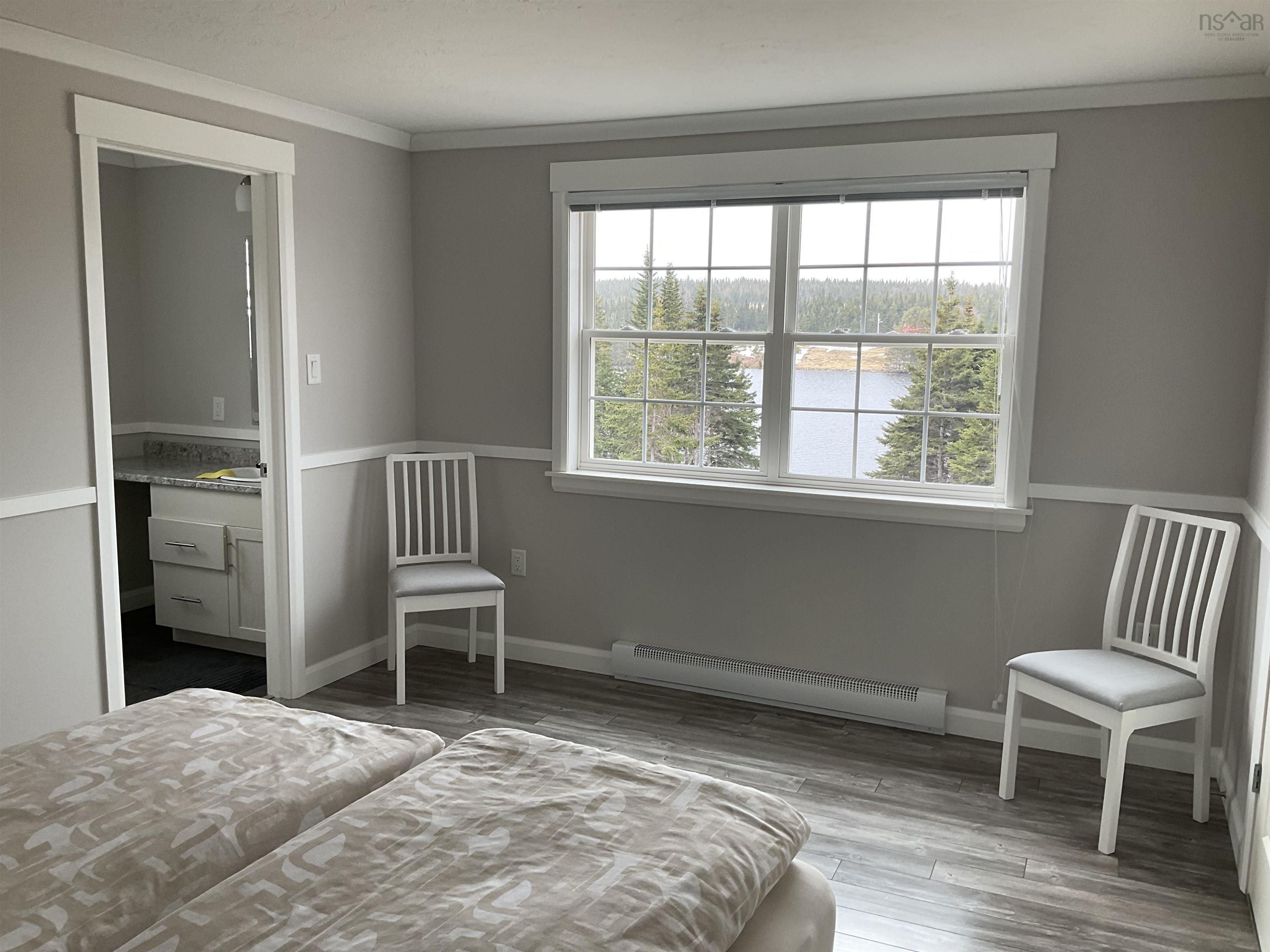 $419,000.00: 290 Eastside Grand River, Grand River