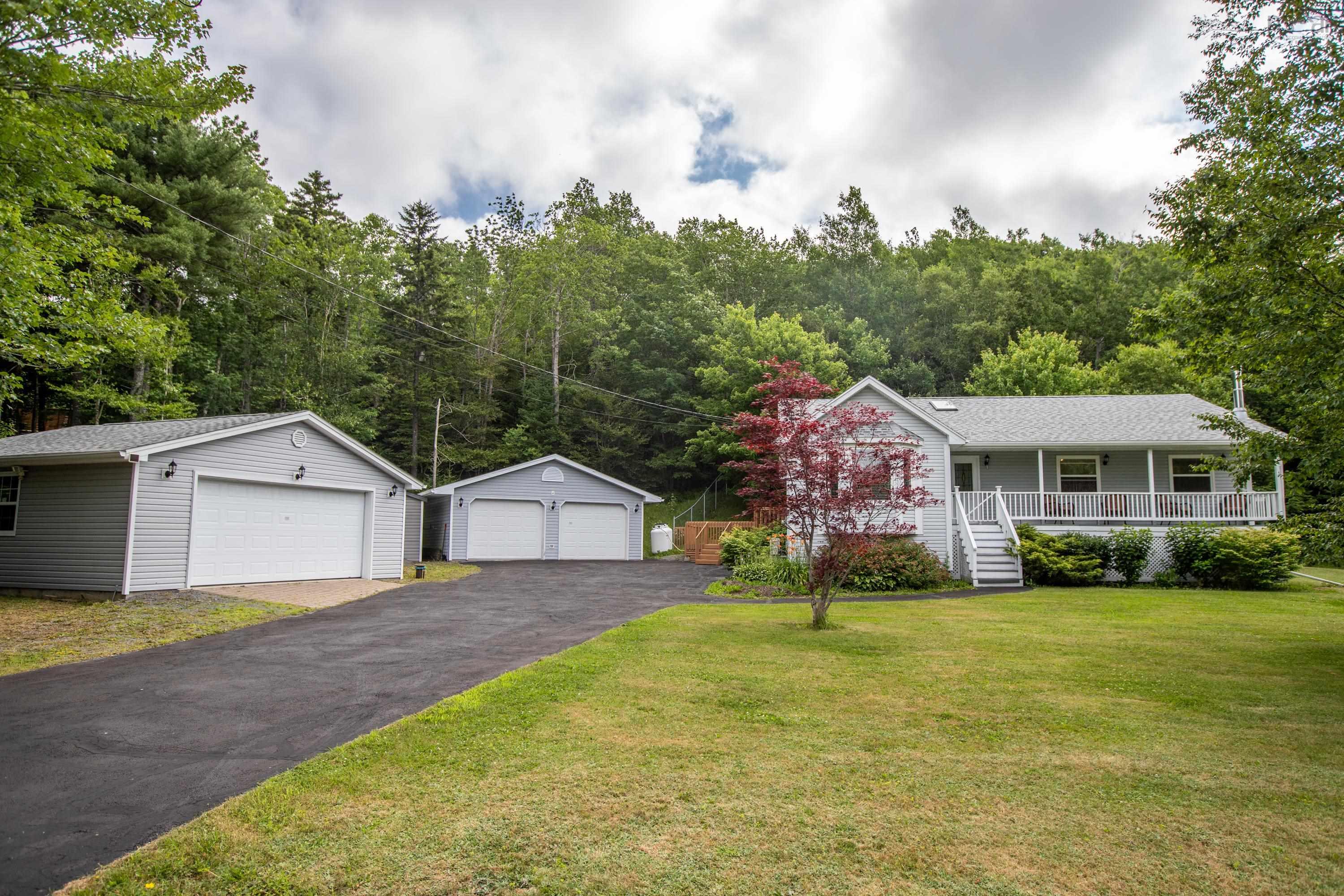 $599,900.00: 18 ROTHWELL, Upper Sackville