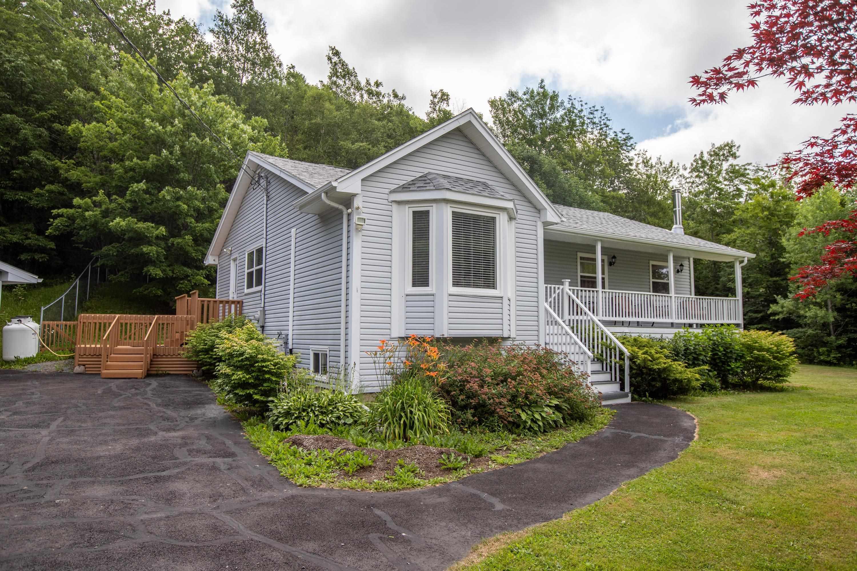 $599,900.00: 18 ROTHWELL, Upper Sackville