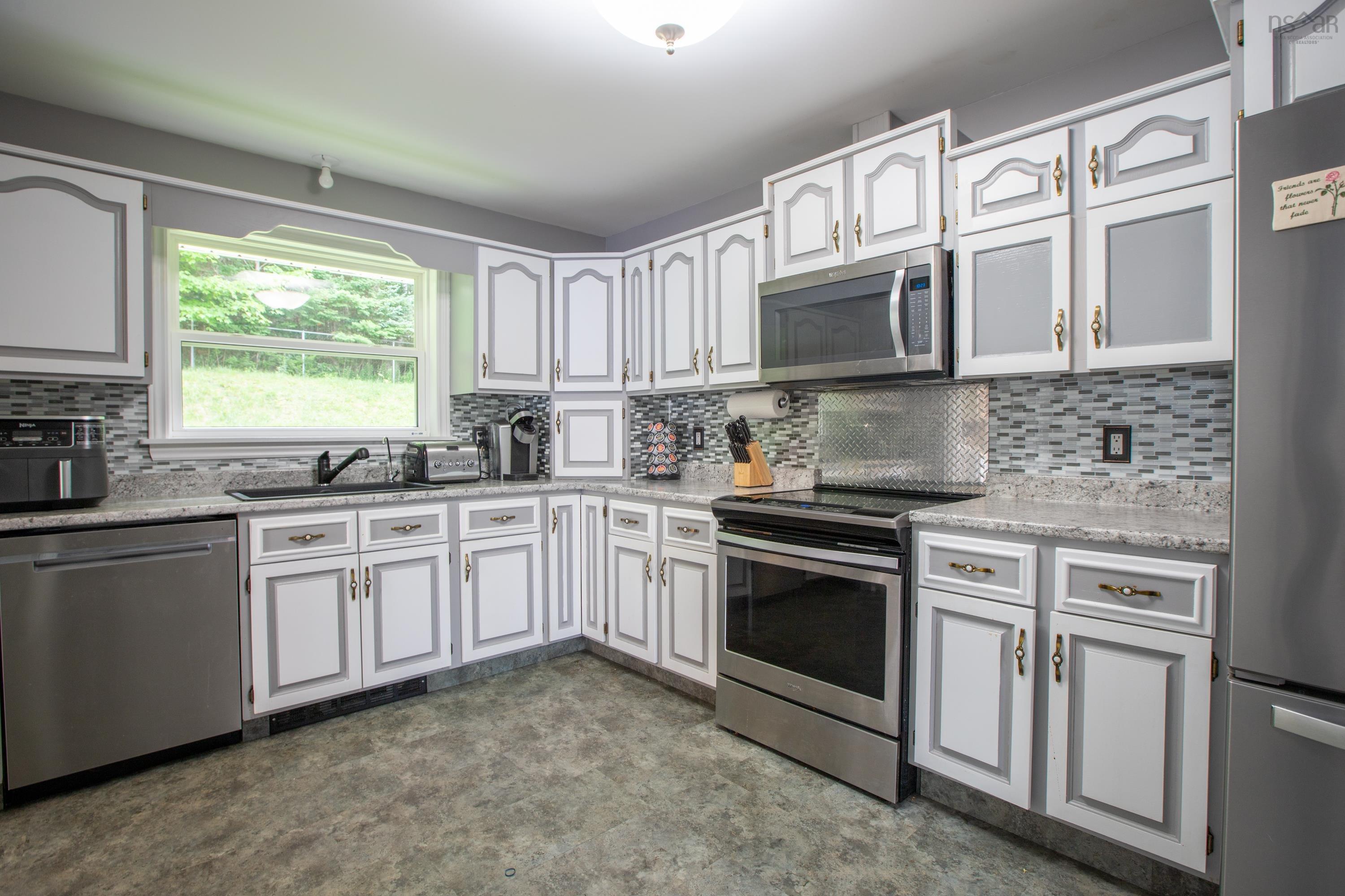 $599,900.00: 18 ROTHWELL, Upper Sackville