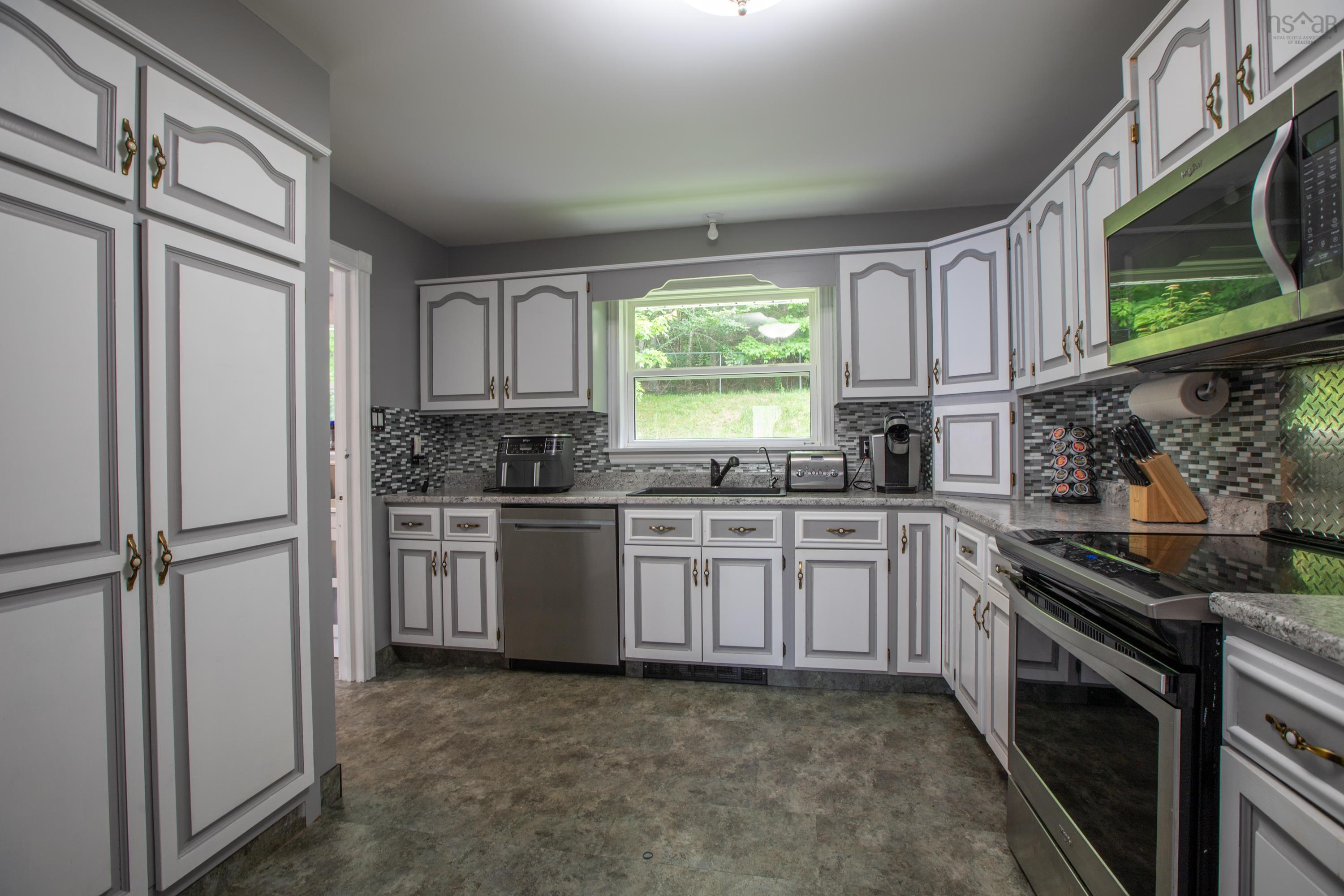 $599,900.00: 18 ROTHWELL, Upper Sackville