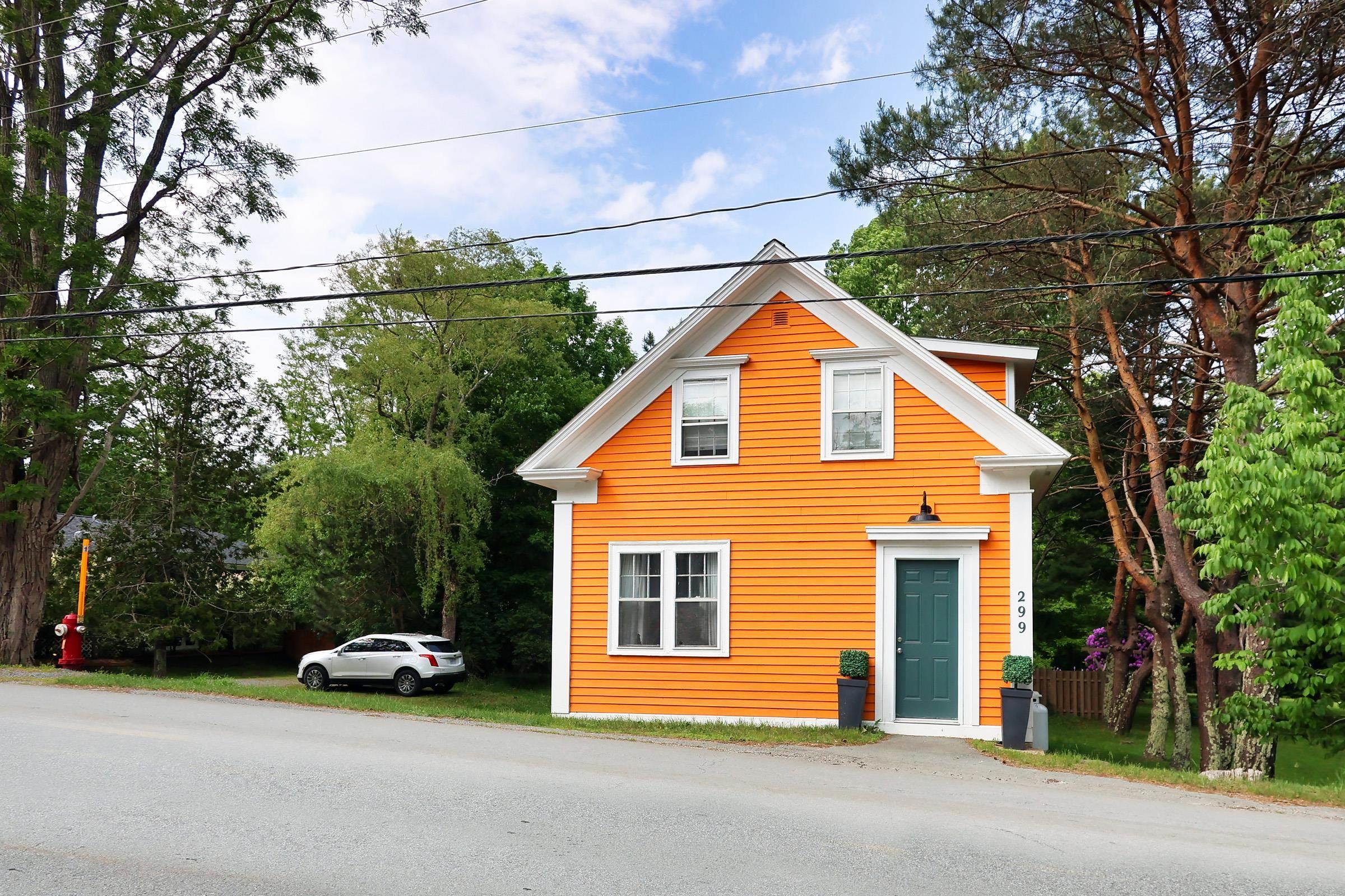 $349,900.00: 299 Main Street, Mahone Bay