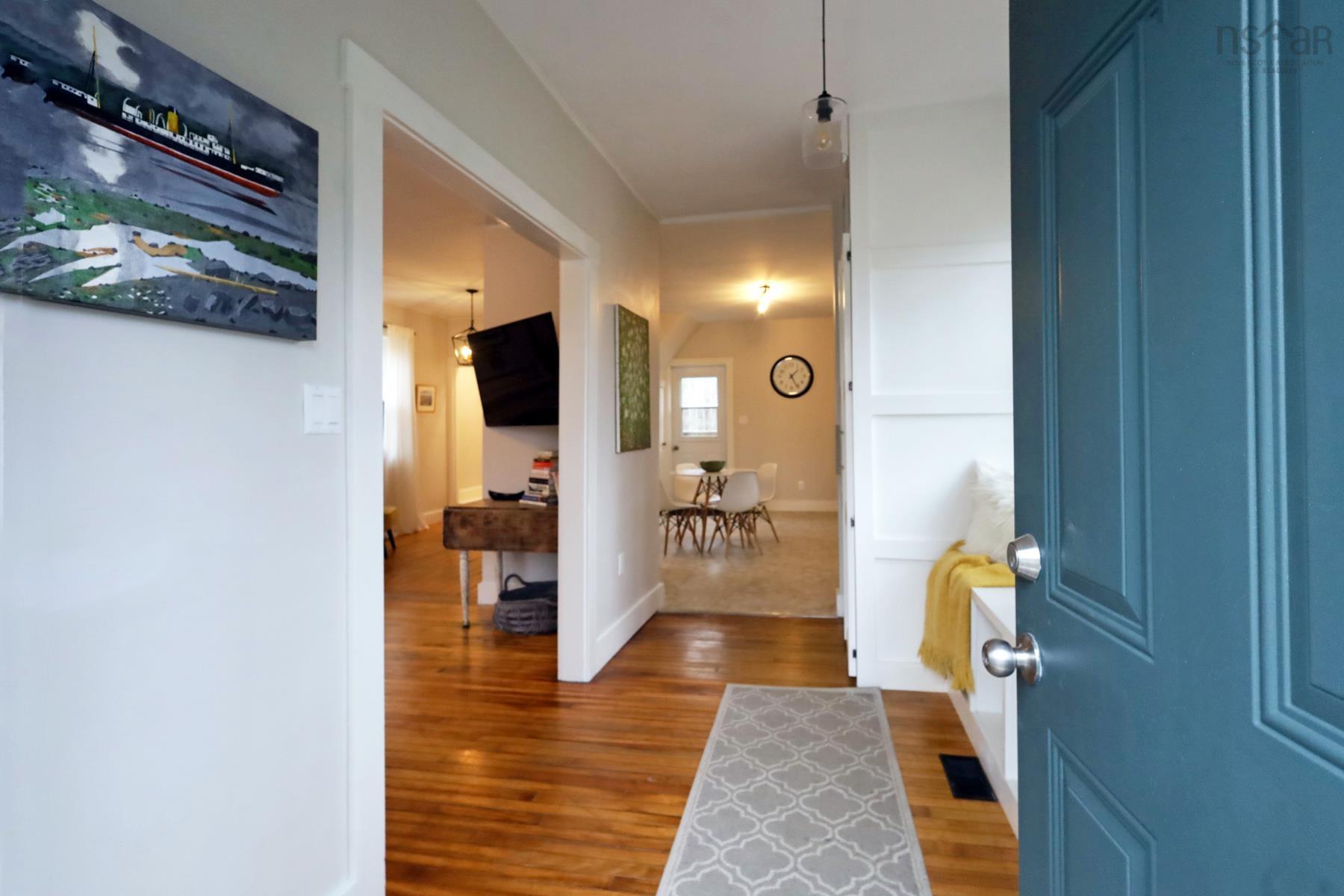 $349,900.00: 299 Main Street, Mahone Bay