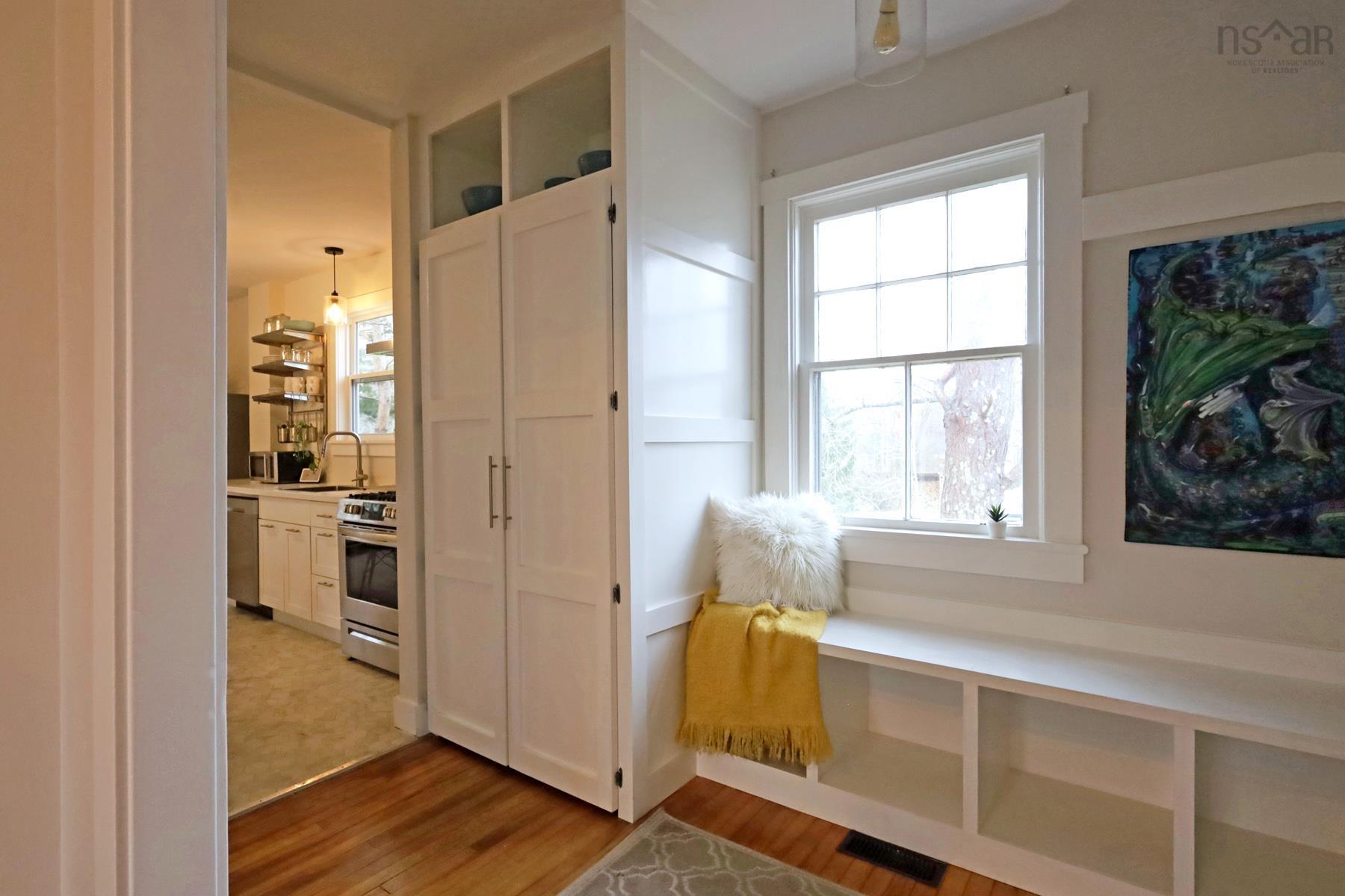 $349,900.00: 299 Main Street, Mahone Bay