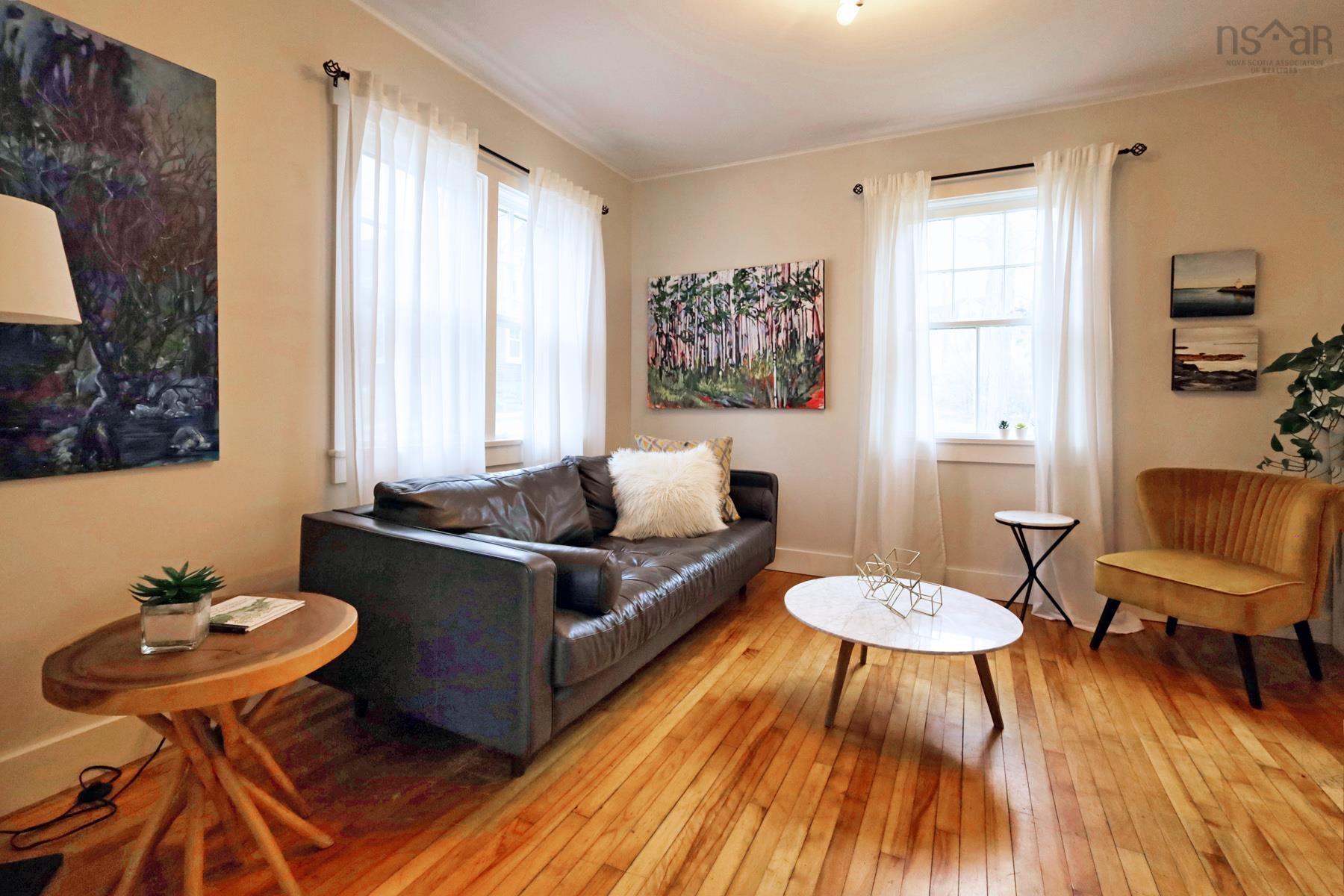 $349,900.00: 299 Main Street, Mahone Bay