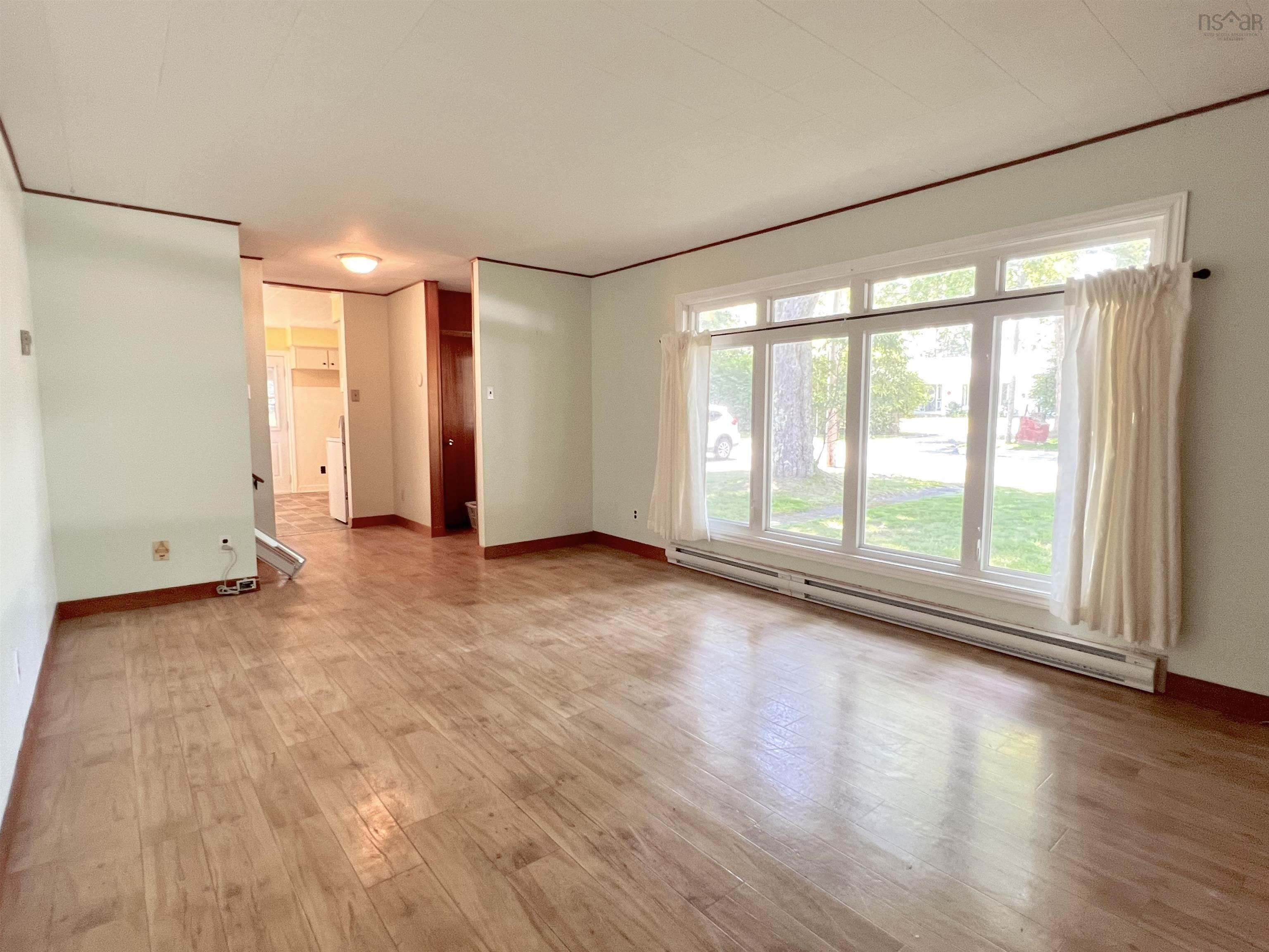 $235,000.00: 190 Mowatt Street, Shelburne