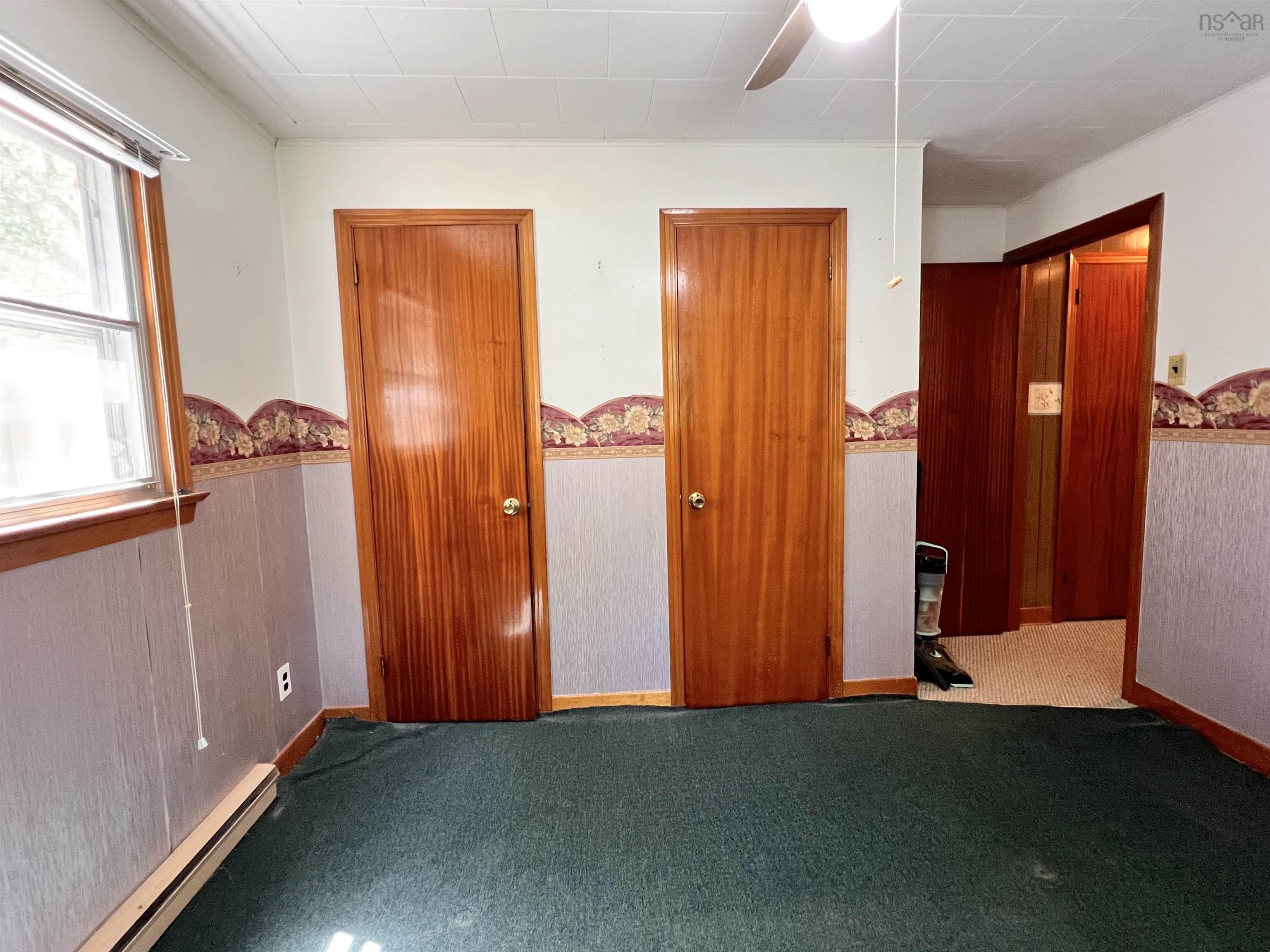 $235,000.00: 190 Mowatt Street, Shelburne