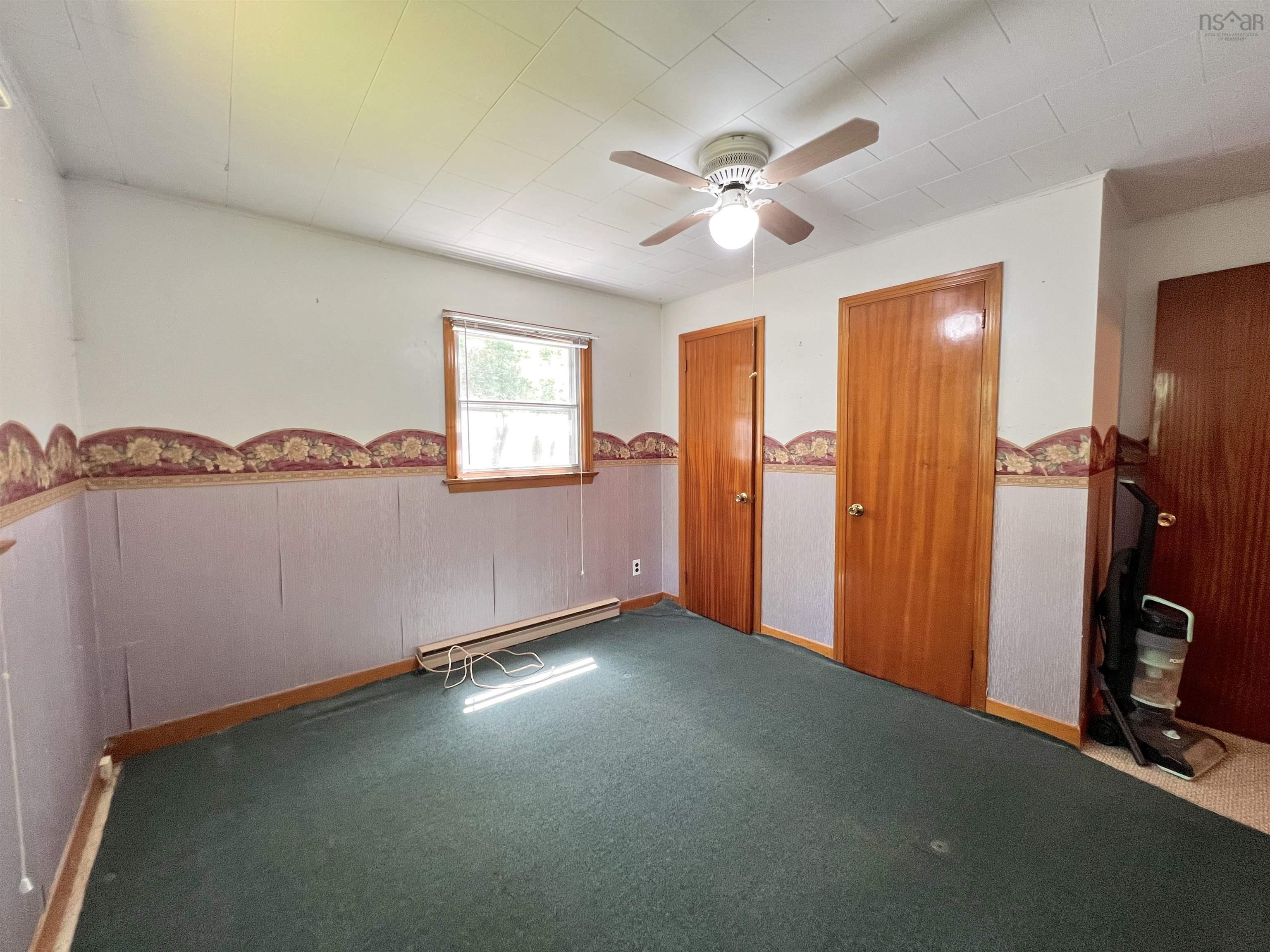 $235,000.00: 190 Mowatt Street, Shelburne