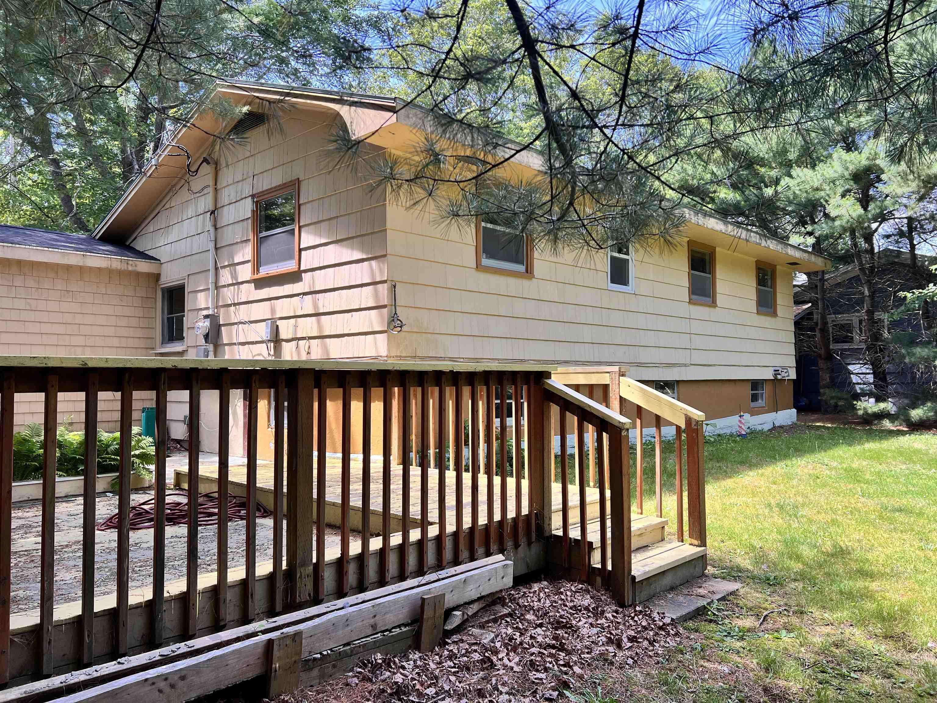 $235,000.00: 190 Mowatt Street, Shelburne