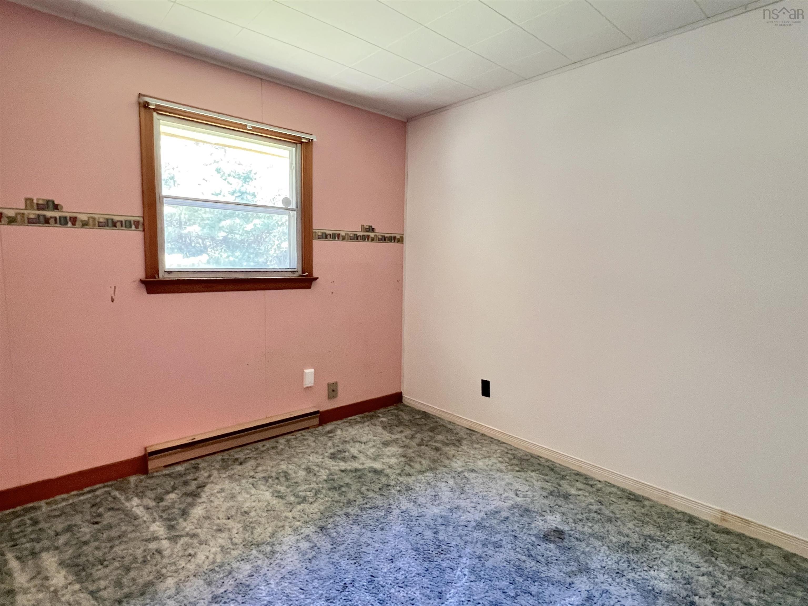 $235,000.00: 190 Mowatt Street, Shelburne