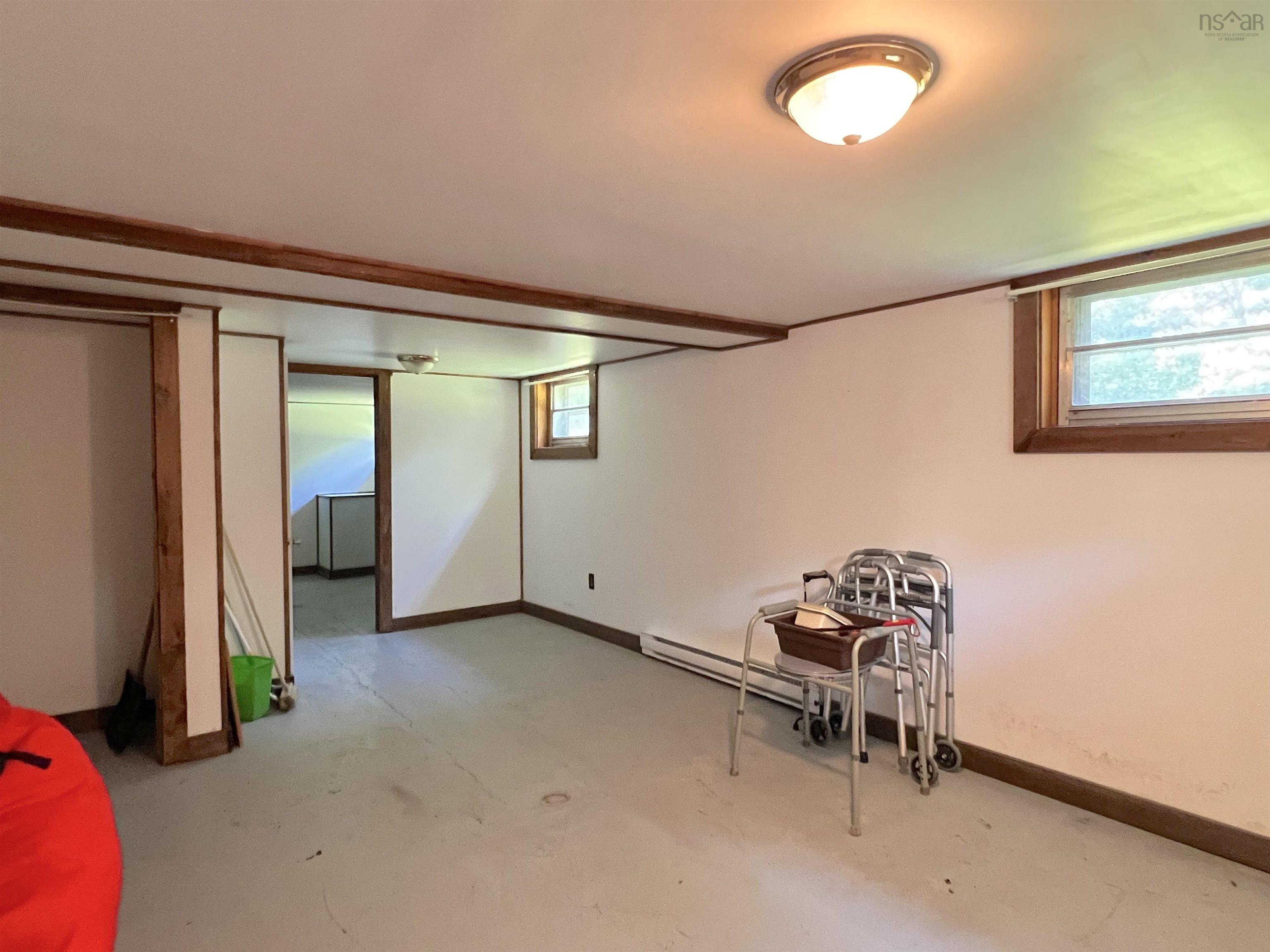 $235,000.00: 190 Mowatt Street, Shelburne