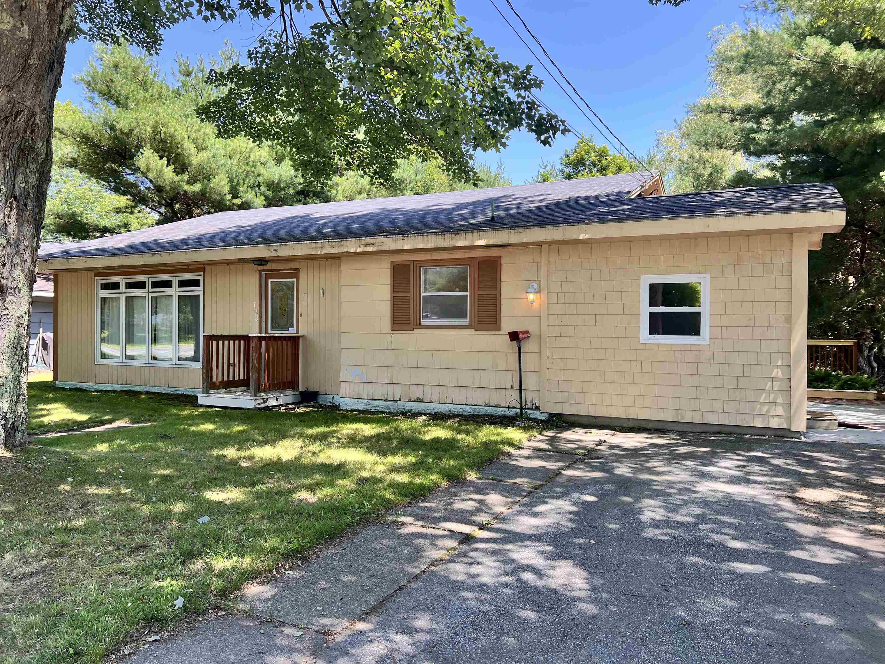 $235,000.00: 190 Mowatt Street, Shelburne