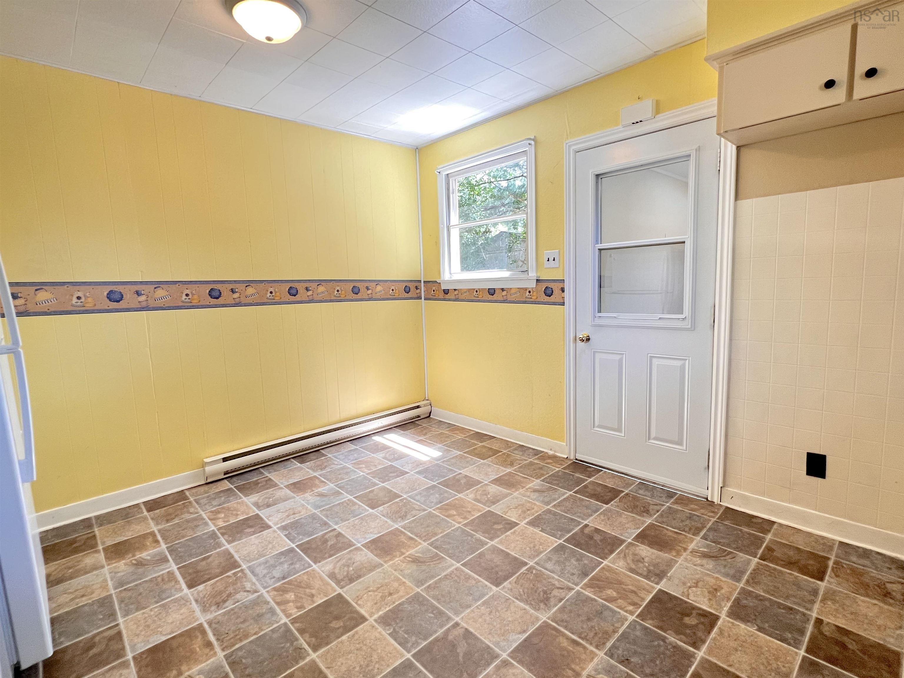 $235,000.00: 190 Mowatt Street, Shelburne