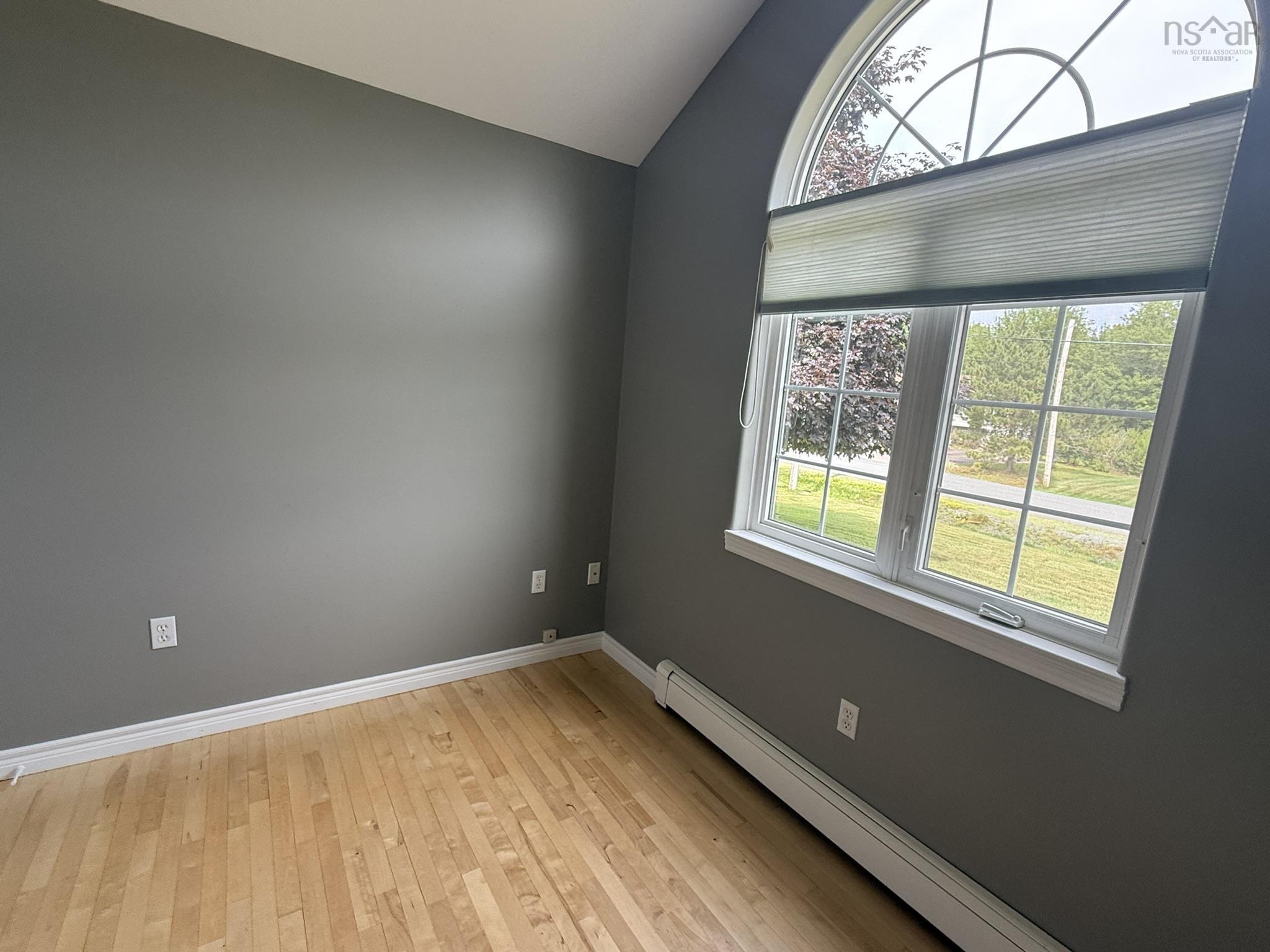 $575,000.00: 23 SILVERWOOD Drive, Valley