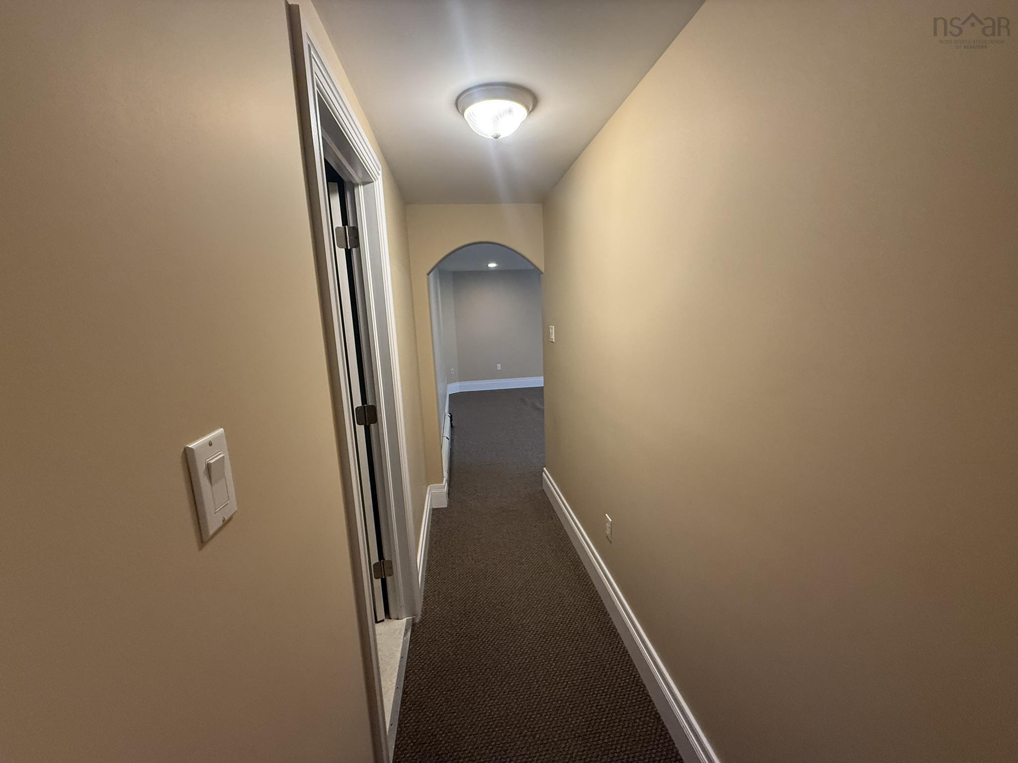 $575,000.00: 23 SILVERWOOD Drive, Valley