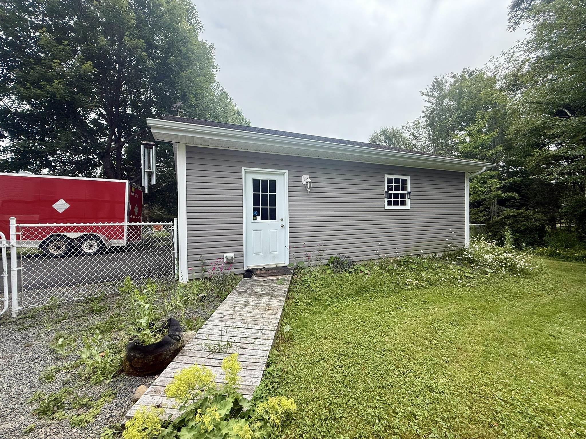 $575,000.00: 23 SILVERWOOD Drive, Valley