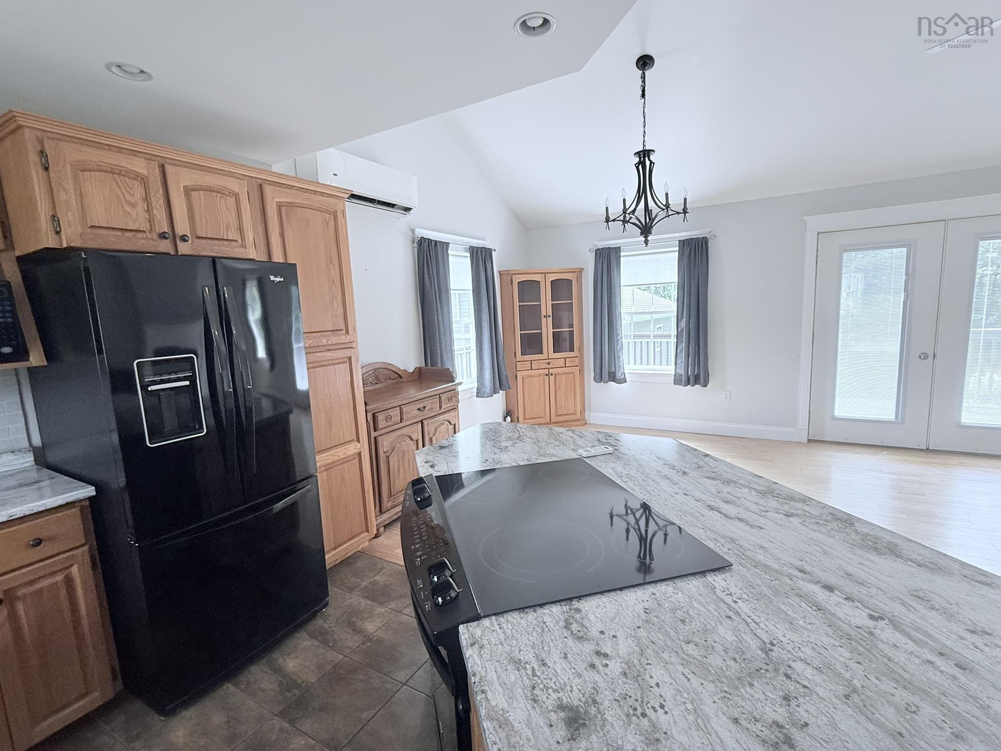 $575,000.00: 23 SILVERWOOD Drive, Valley