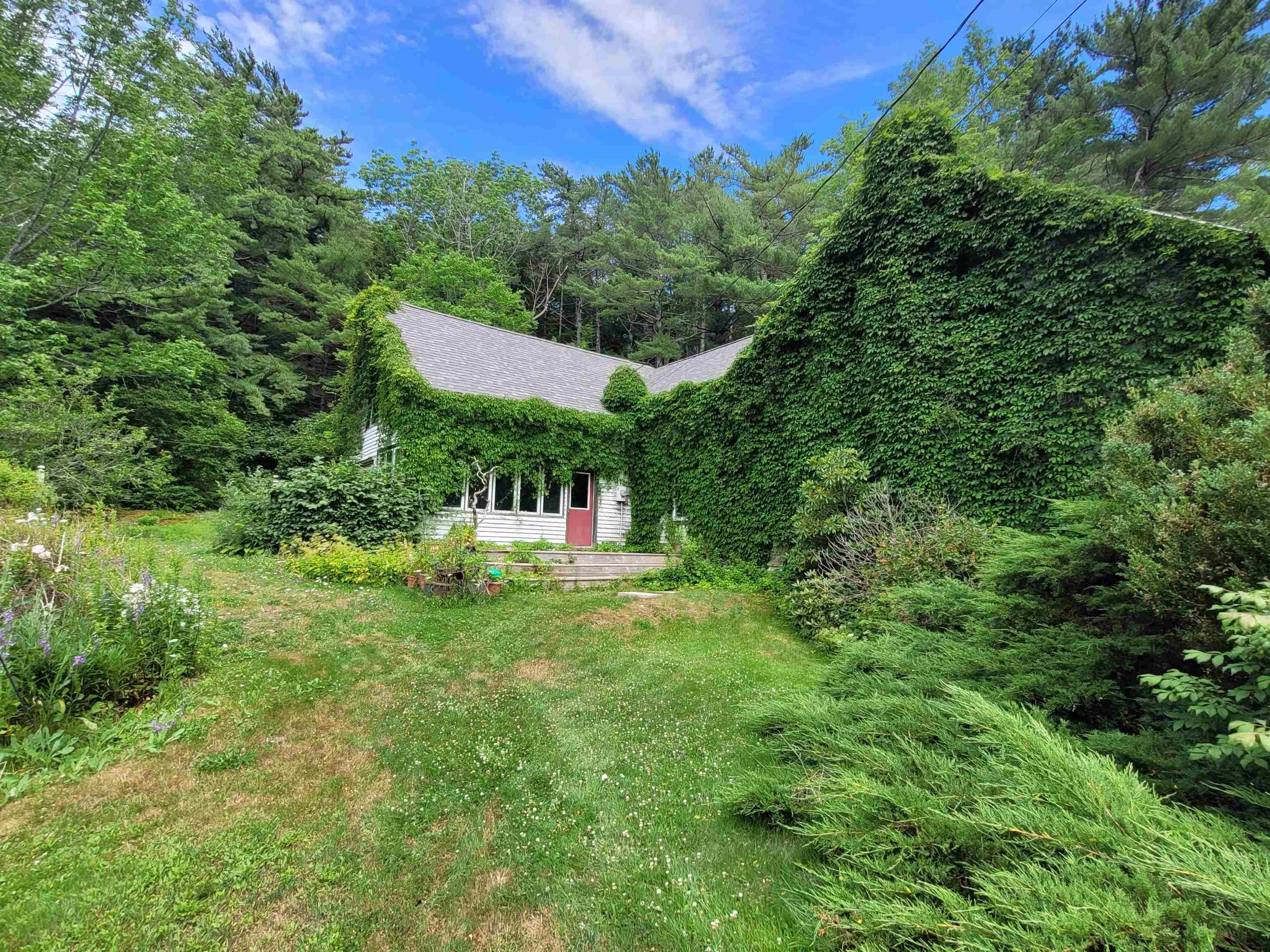 $429,000.00: 221 Highway 8, Milton