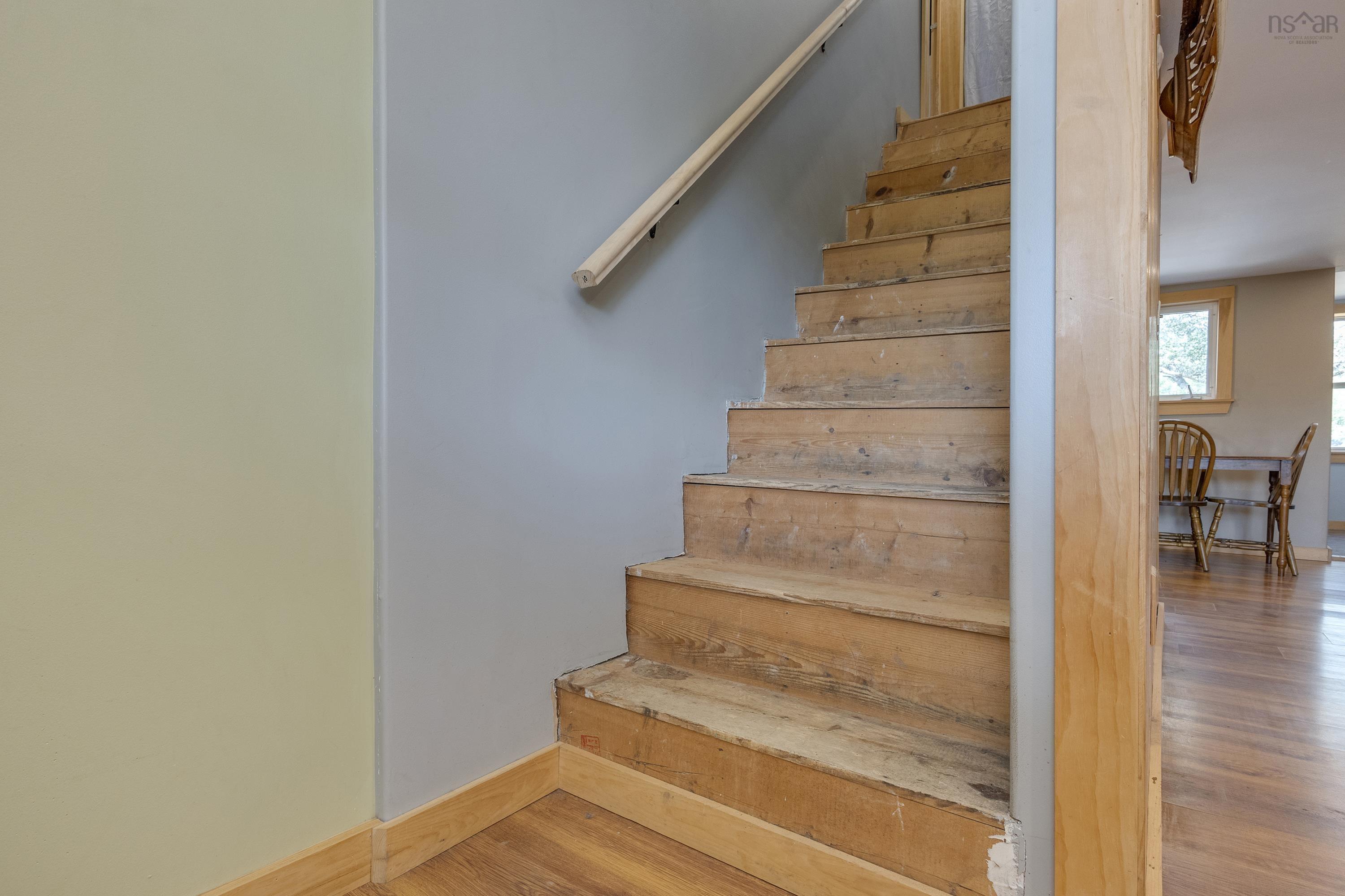 $240,000.00: 1718 Bloomington Road, Bloomington