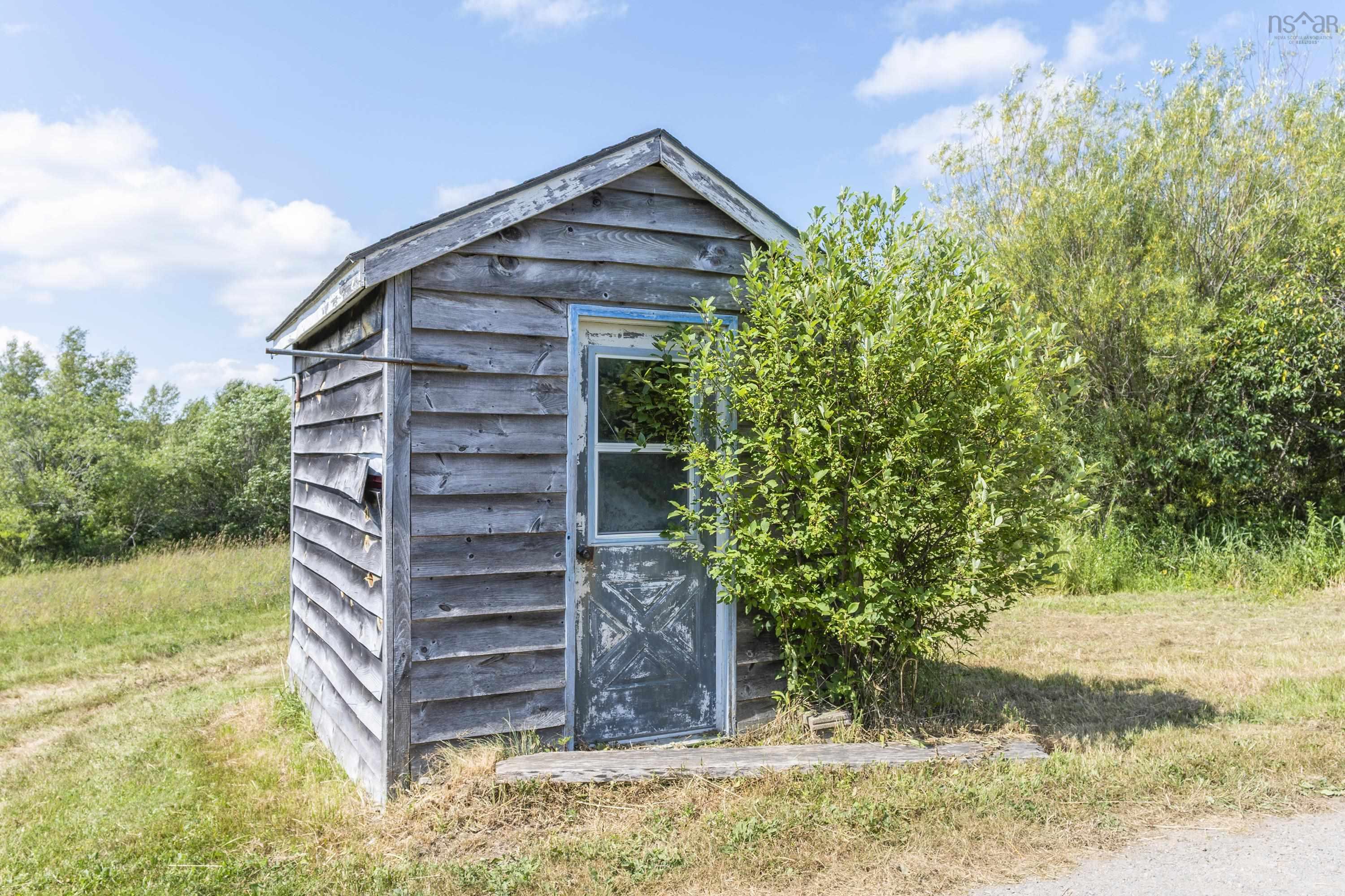 $240,000.00: 1718 Bloomington Road, Bloomington