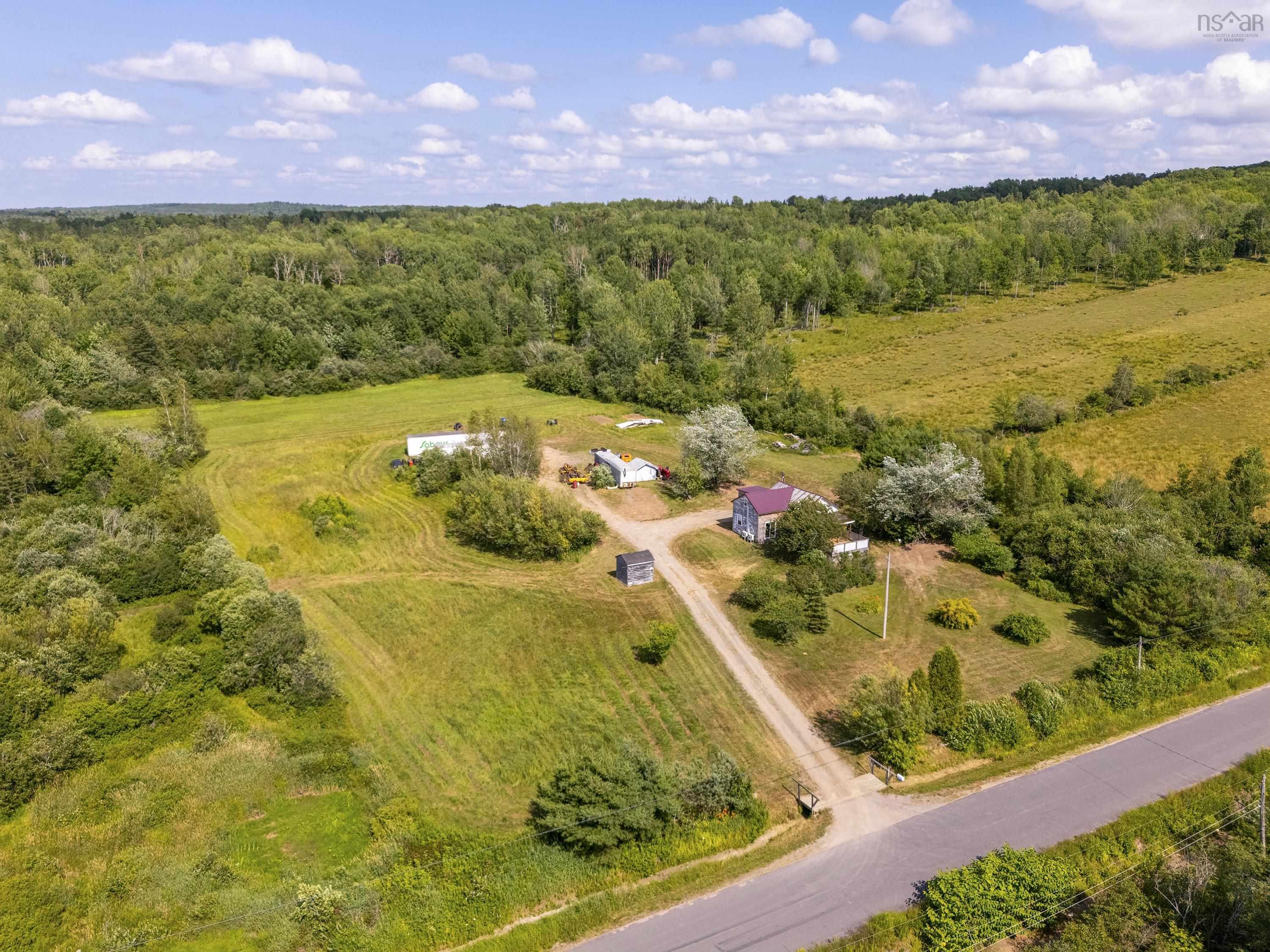 $240,000.00: 1718 Bloomington Road, Bloomington