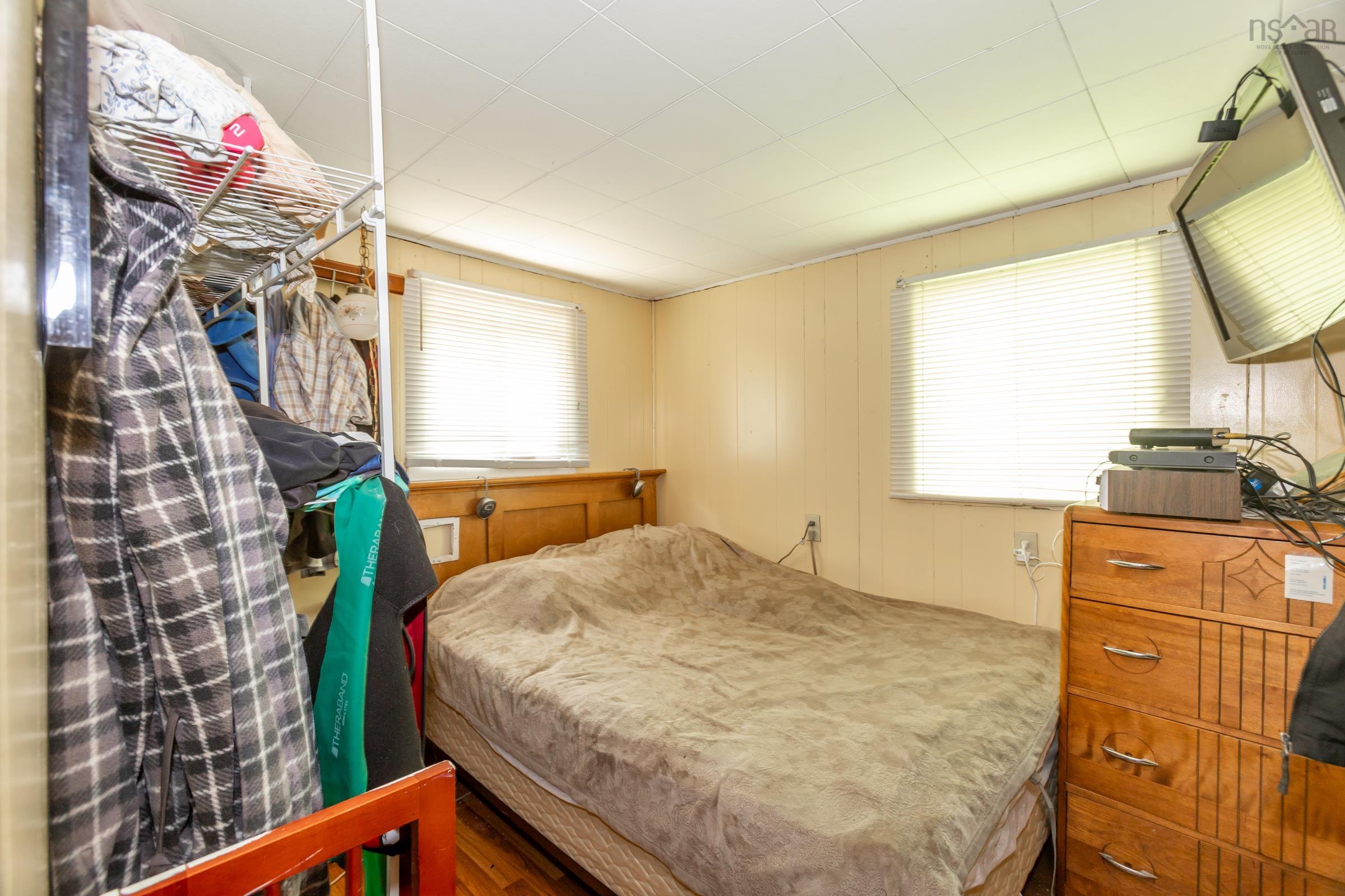 $85,000.00: 6471 Highway 8, Graywood