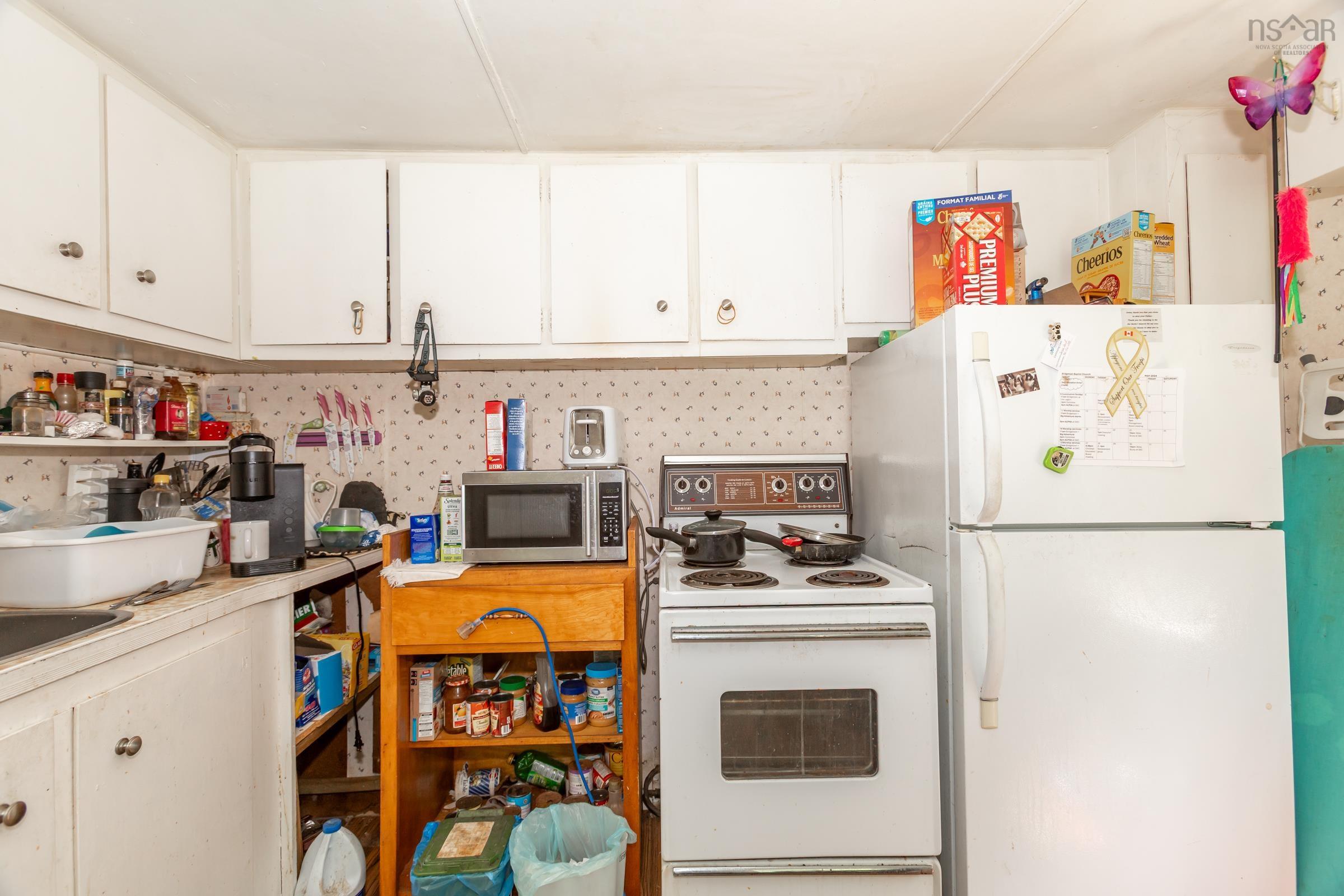 $85,000.00: 6471 Highway 8, Graywood