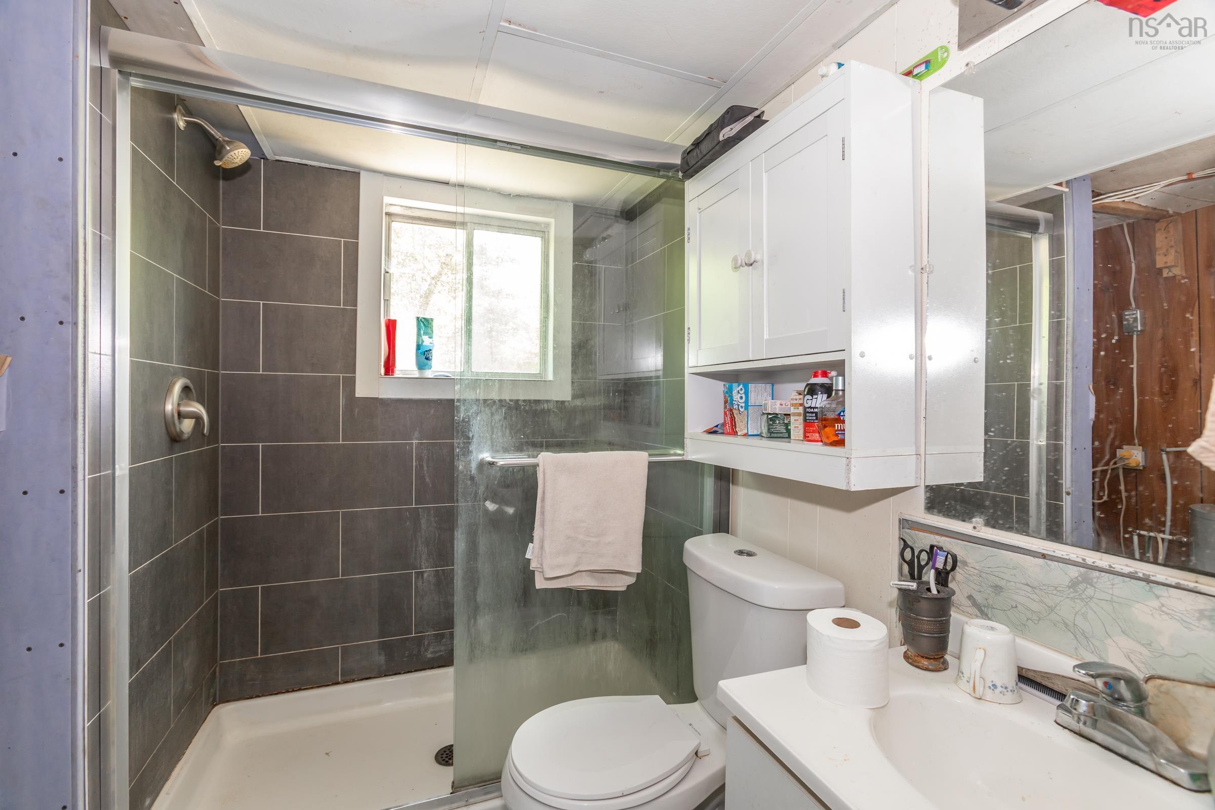 $85,000.00: 6471 Highway 8, Graywood