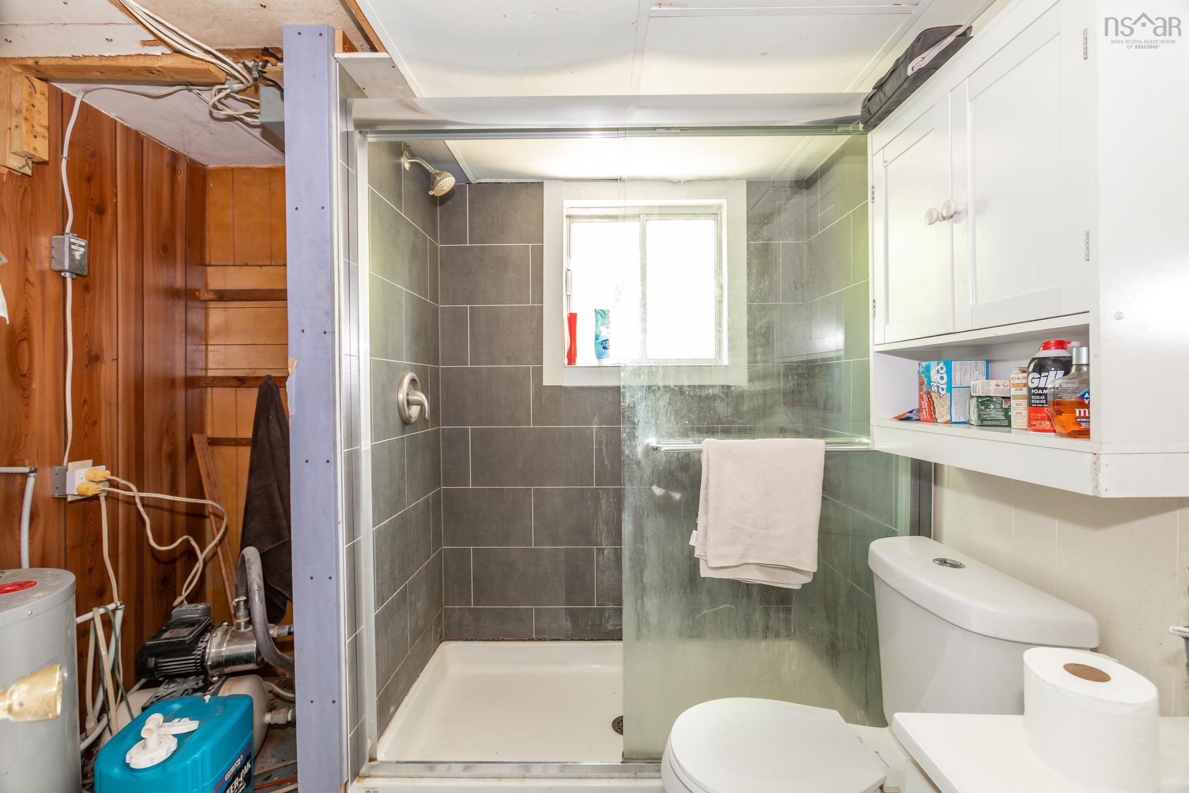 $85,000.00: 6471 Highway 8, Graywood