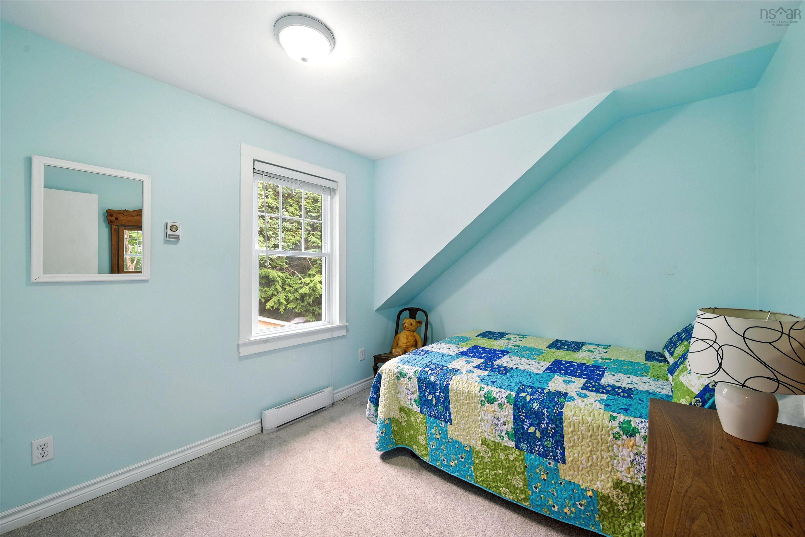 $499,000.00: 32 Forest Hill Drive, Halifax