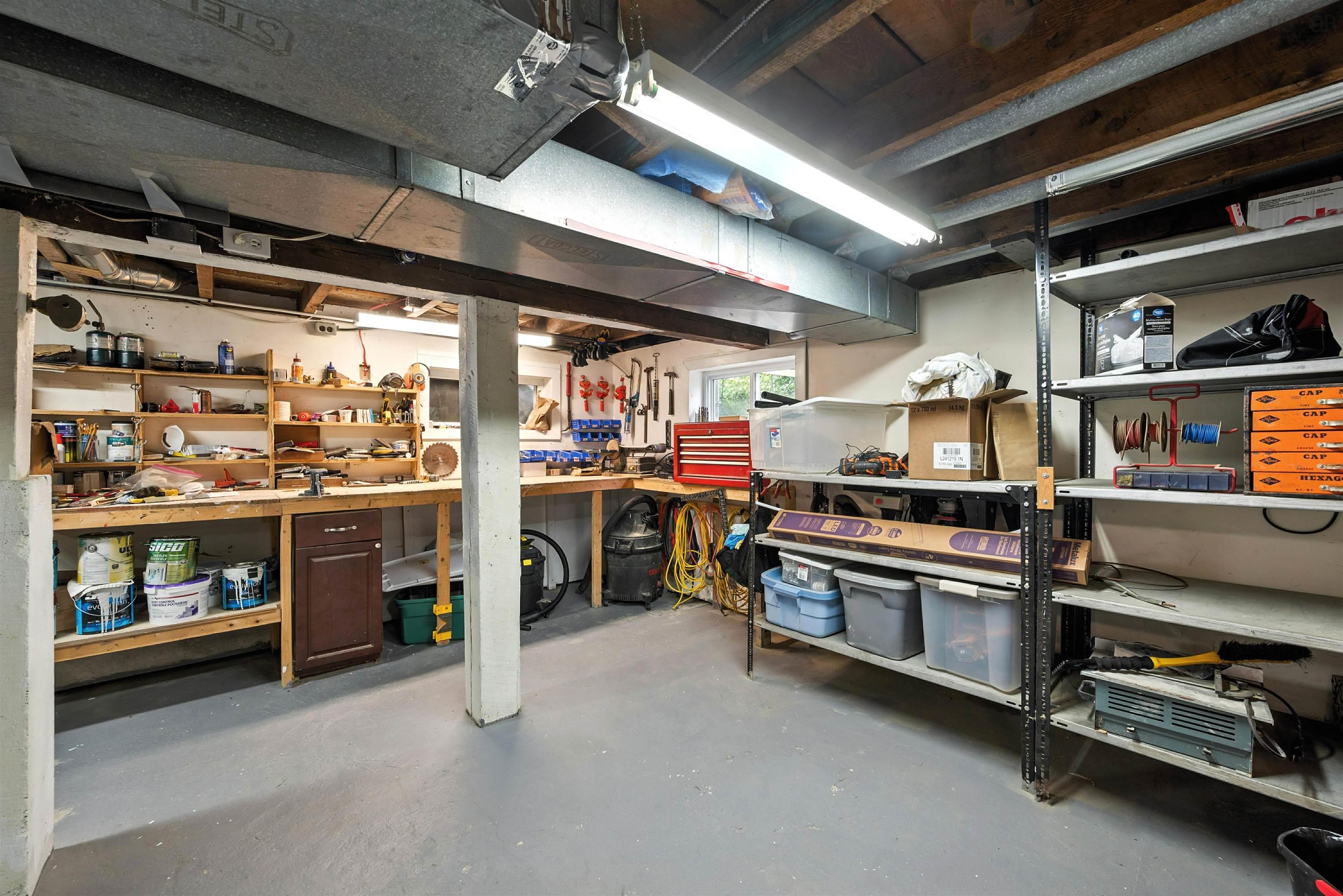 $499,000.00: 32 Forest Hill Drive, Halifax