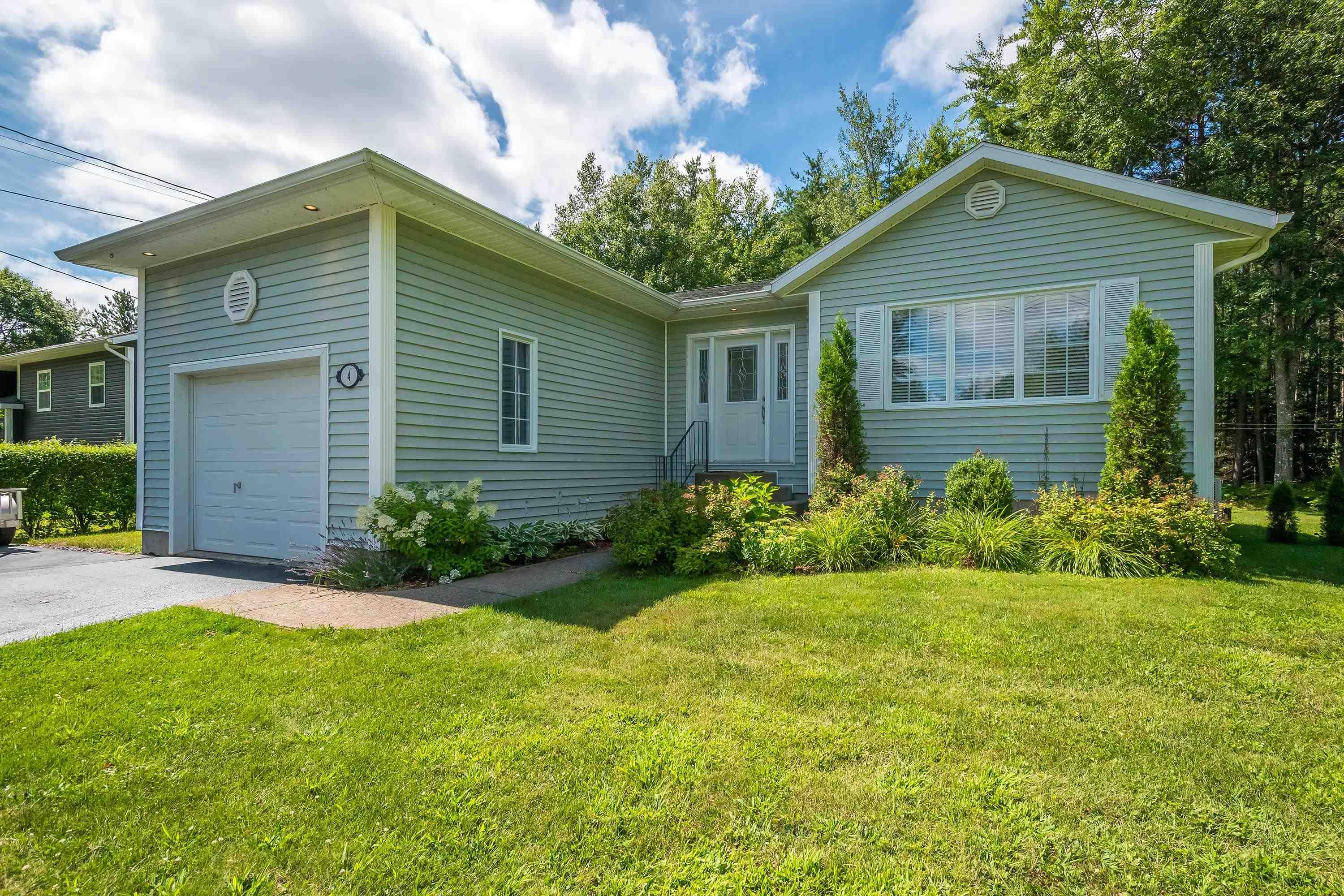 $495,000.00: 4 Robie Avenue, Greenwood