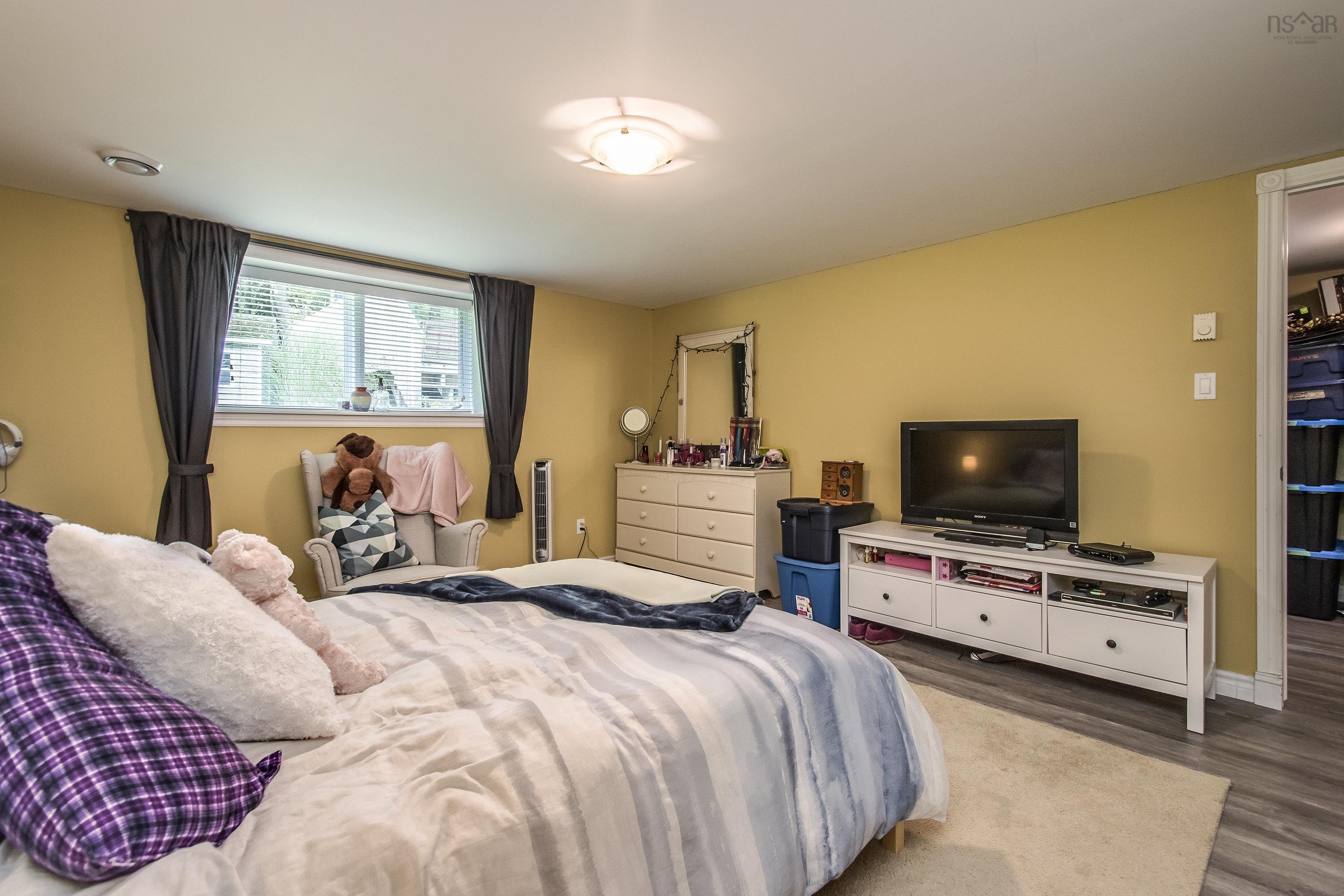 $495,000.00: 4 Robie Avenue, Greenwood