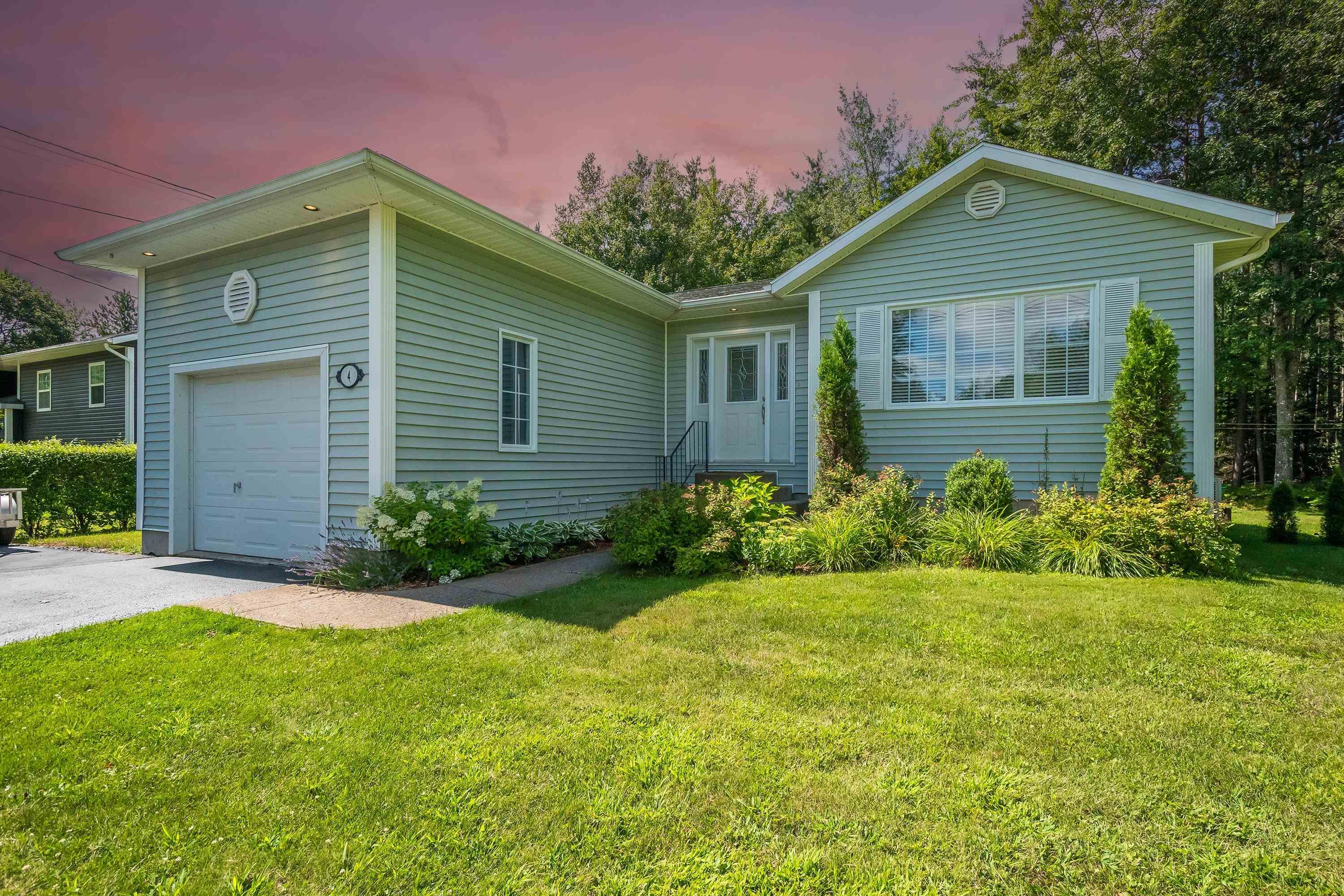 $495,000.00: 4 Robie Avenue, Greenwood