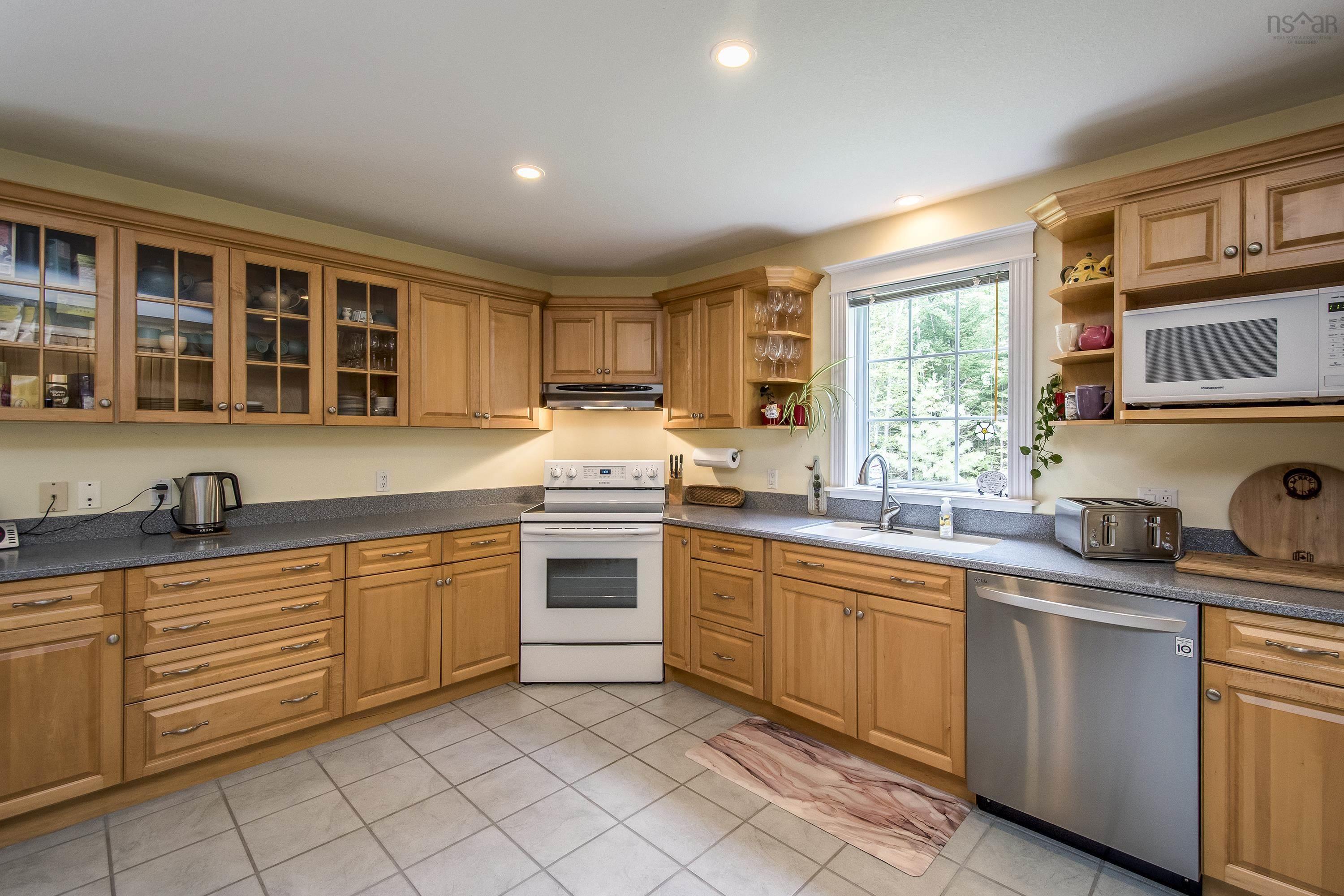 $495,000.00: 4 Robie Avenue, Greenwood